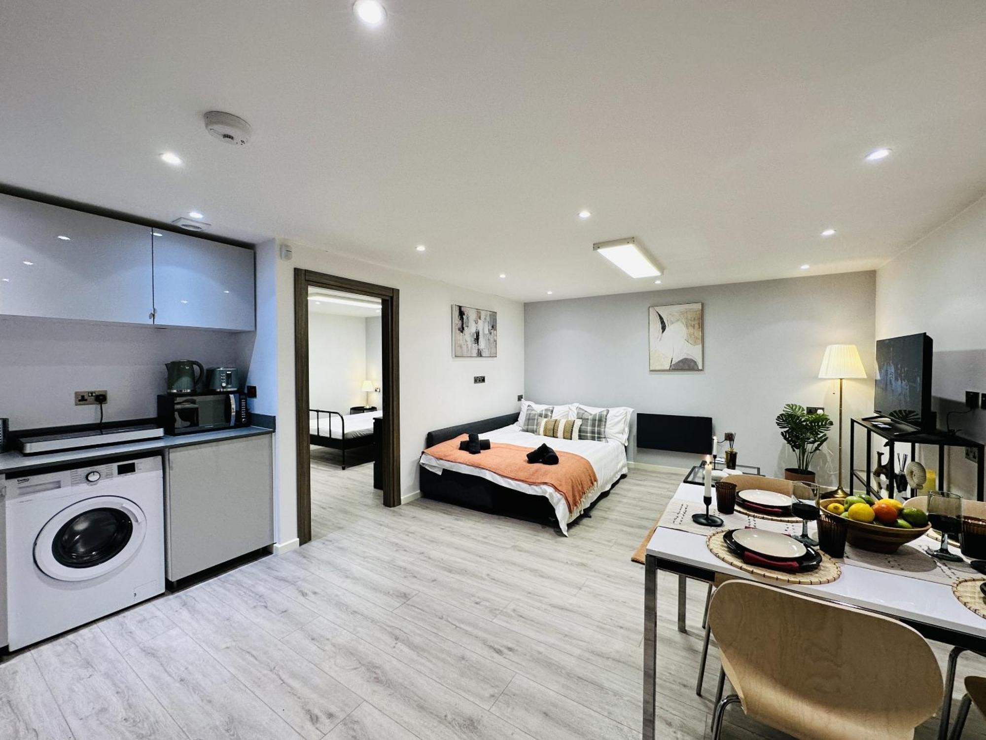Goldersgreen By Sleepy * Londen