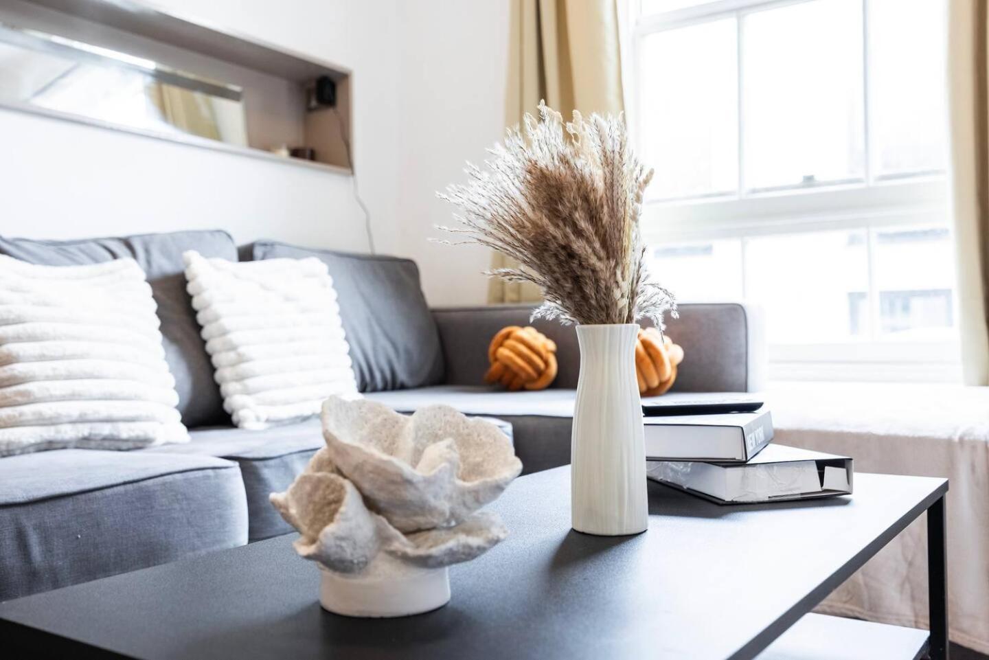 Spacious 2 Bedroom Old Street - Sleeps 6 * Londres