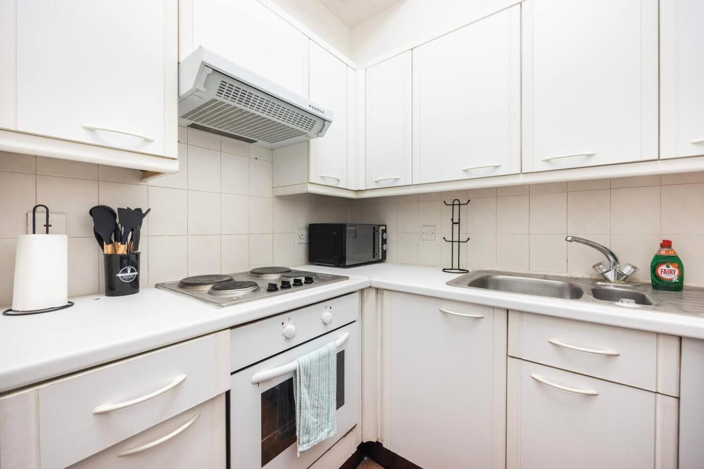 Charming 1 Bedroom By Bridge Hébergement de vacances Londres