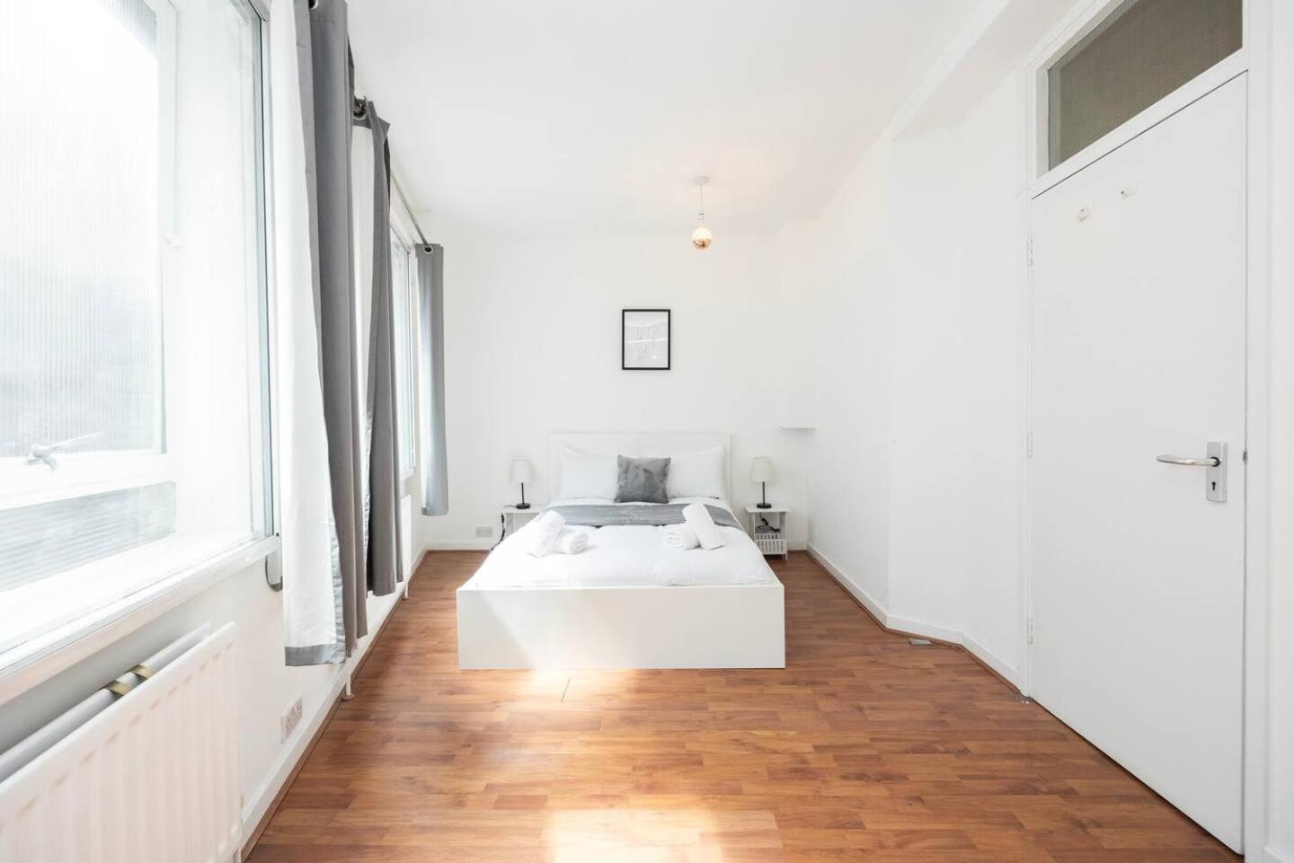 Charming 1 Bedroom By Bridge *
