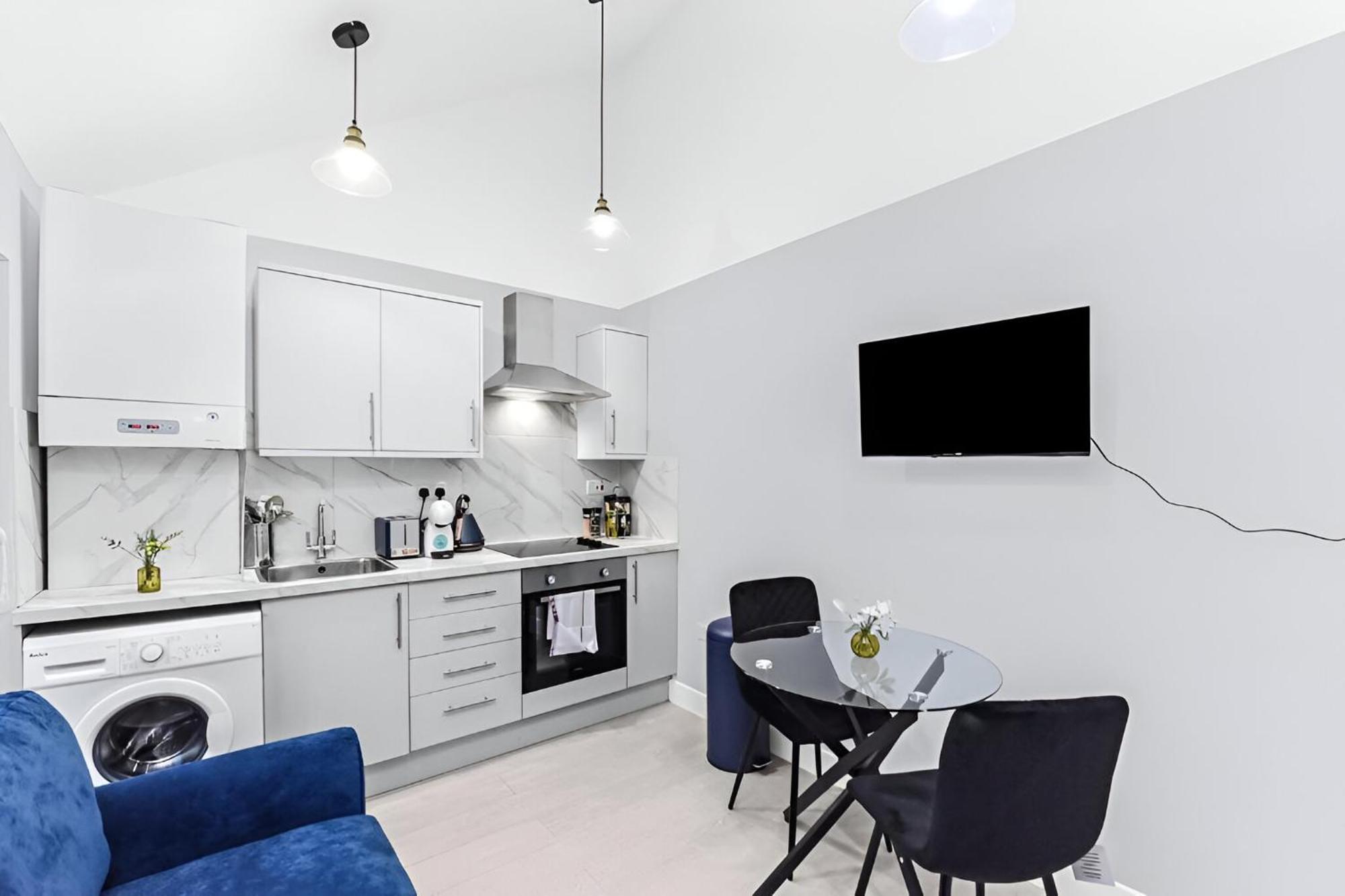 Appartement Convenient 1br Flat With Kitchen, Perfect For Two! Londen
