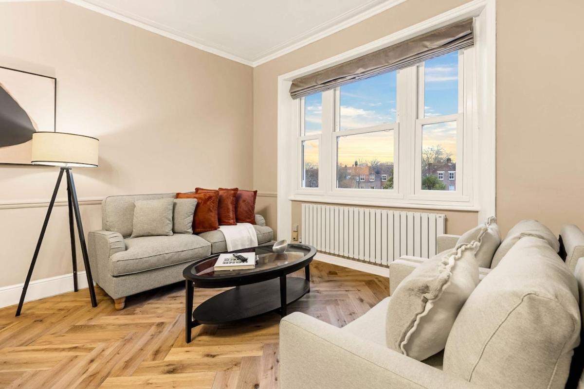 Superb 2 Bedroom Retreat In Belsize Park Appartement *