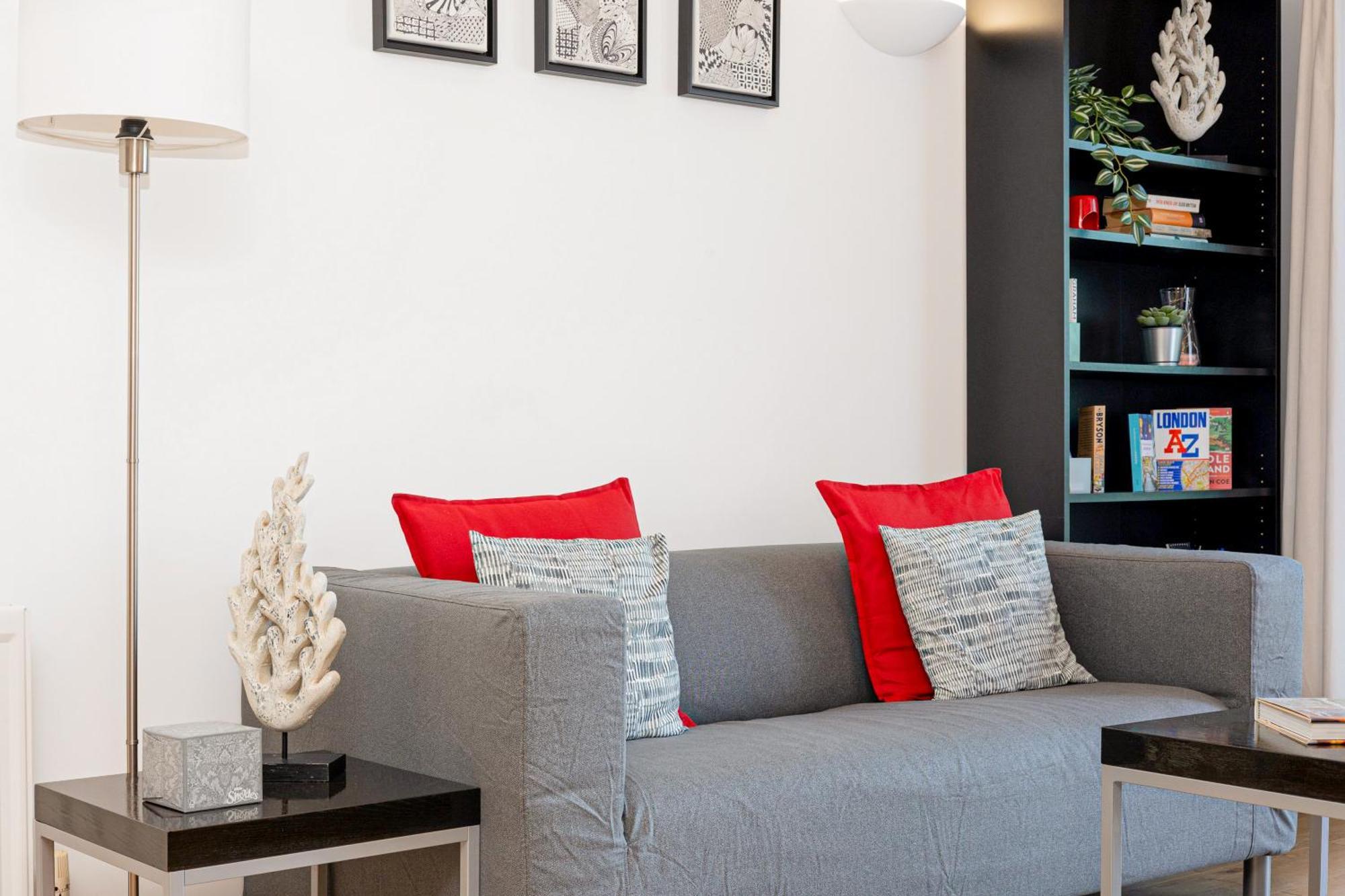 New Listing 2br With Parking, 10min Woolwich St Appartement *