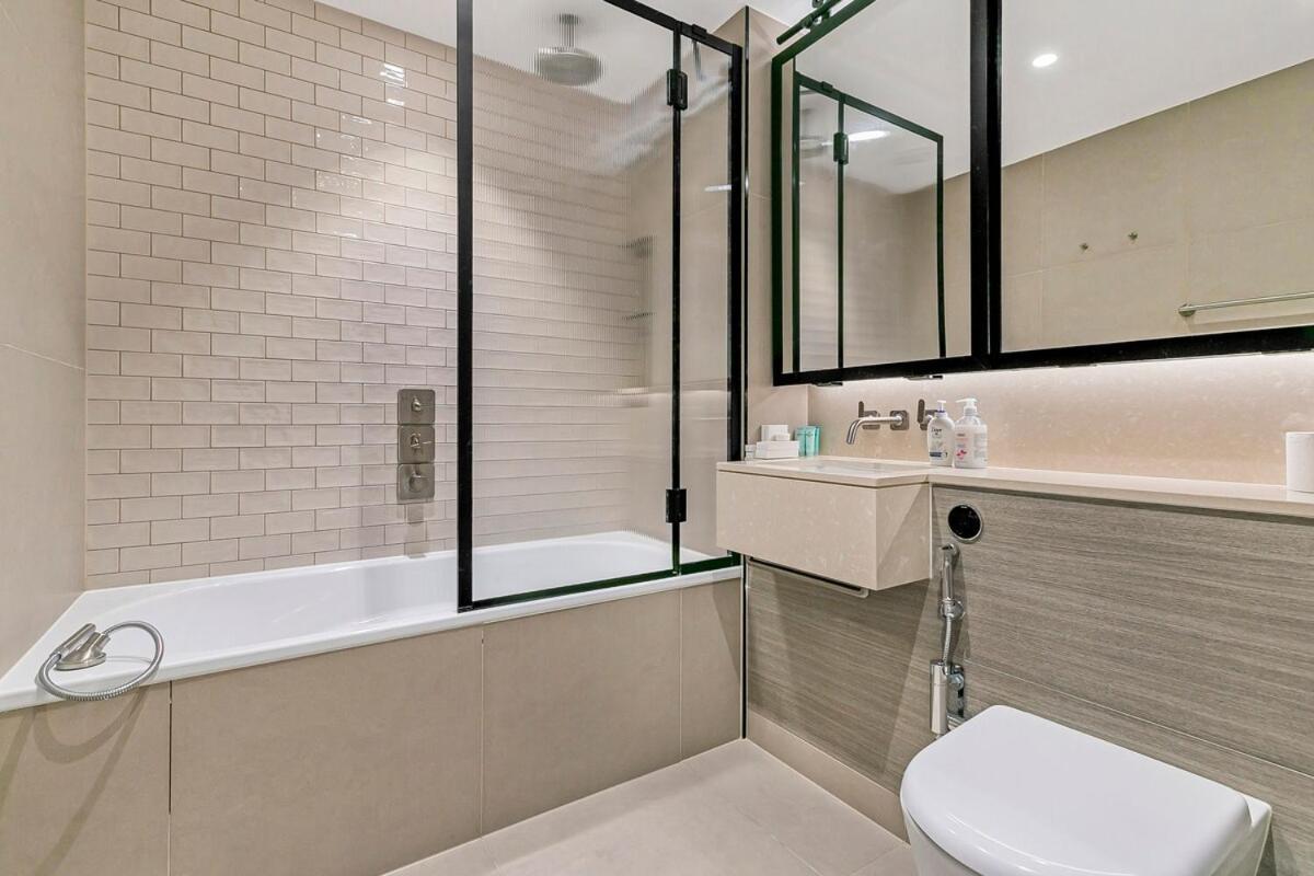 Luxurious Modern In Londres