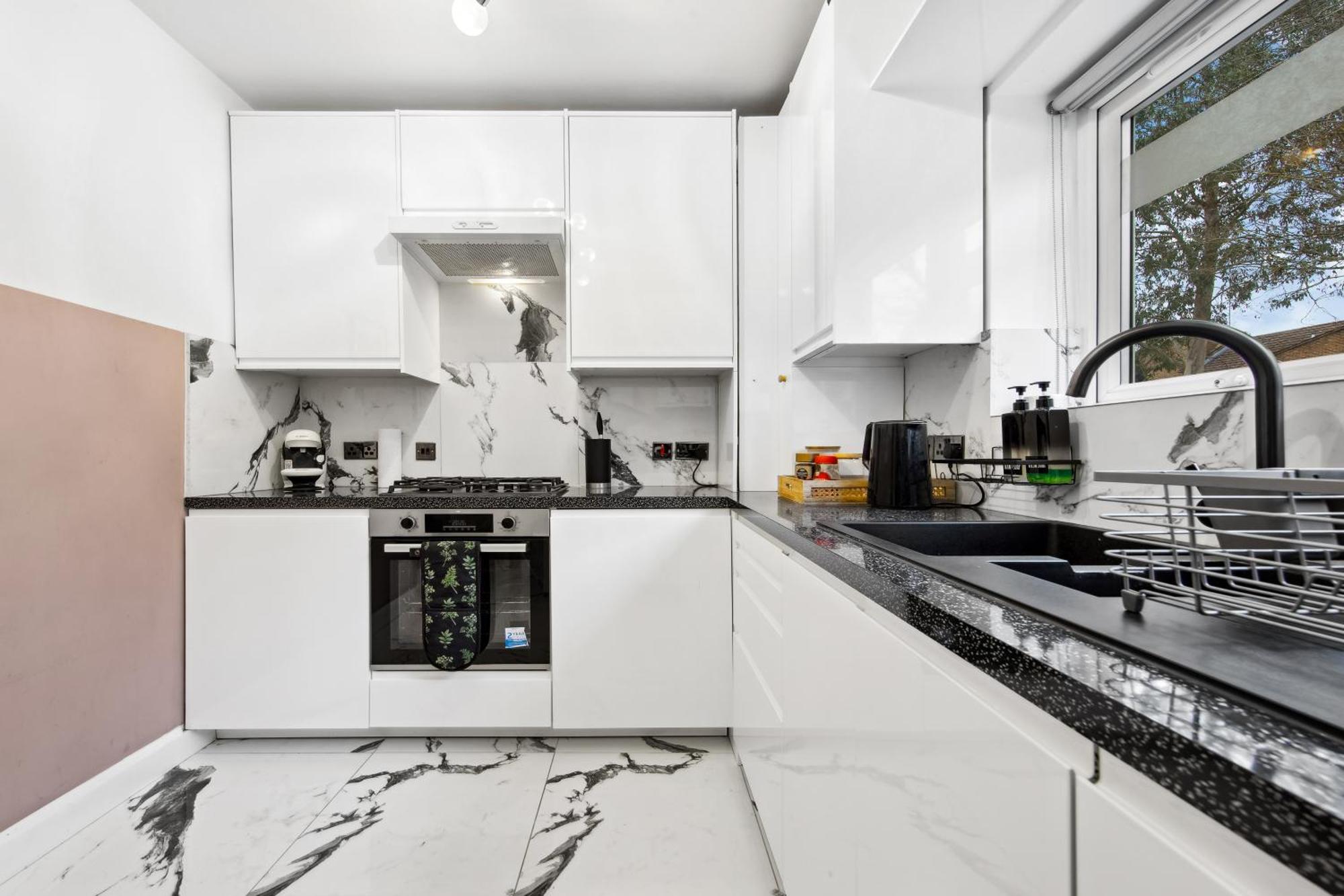 Luxury Retreat - Sleeps 7 - Hot Tub - Jacuzzi Hébergement de vacances Londres