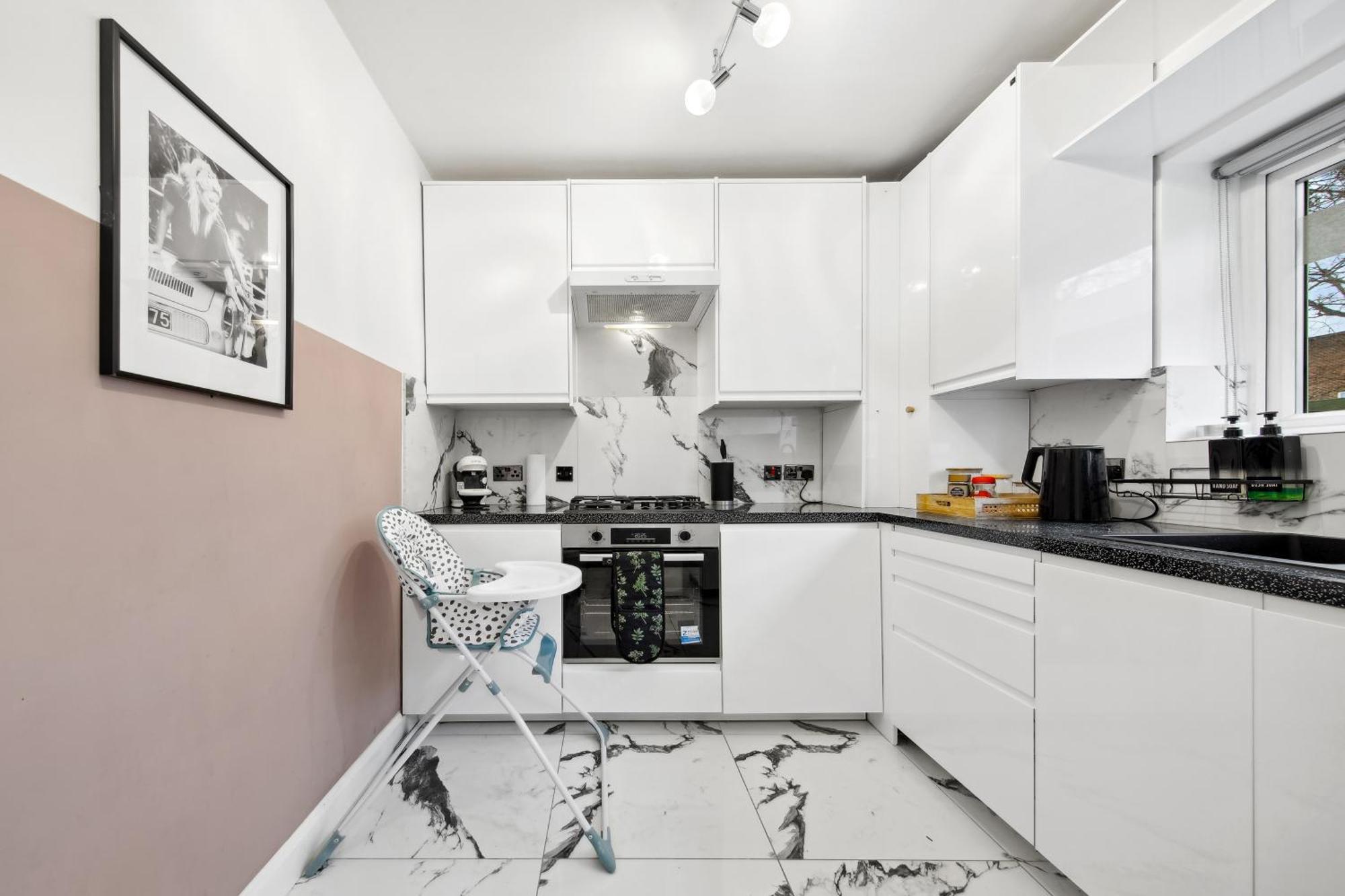 Luxury Retreat - Sleeps 7 - Hot Tub - Jacuzzi Hébergement de vacances Londres