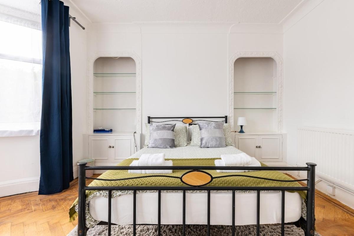 Flat Near Wembley, Self Check In, Garden Londres