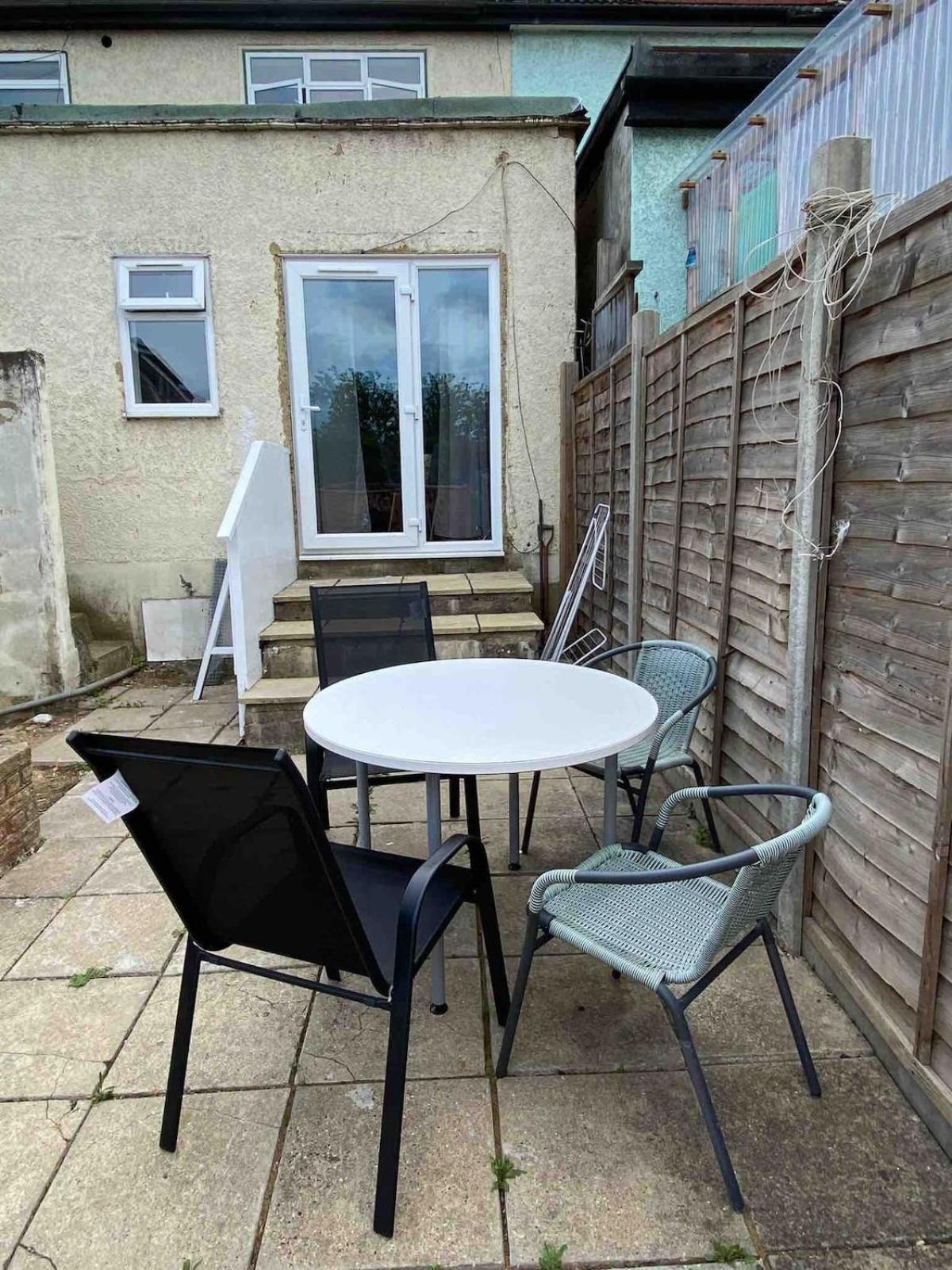 Flat Near Wembley, Self Check In, Garden Appartement Londres