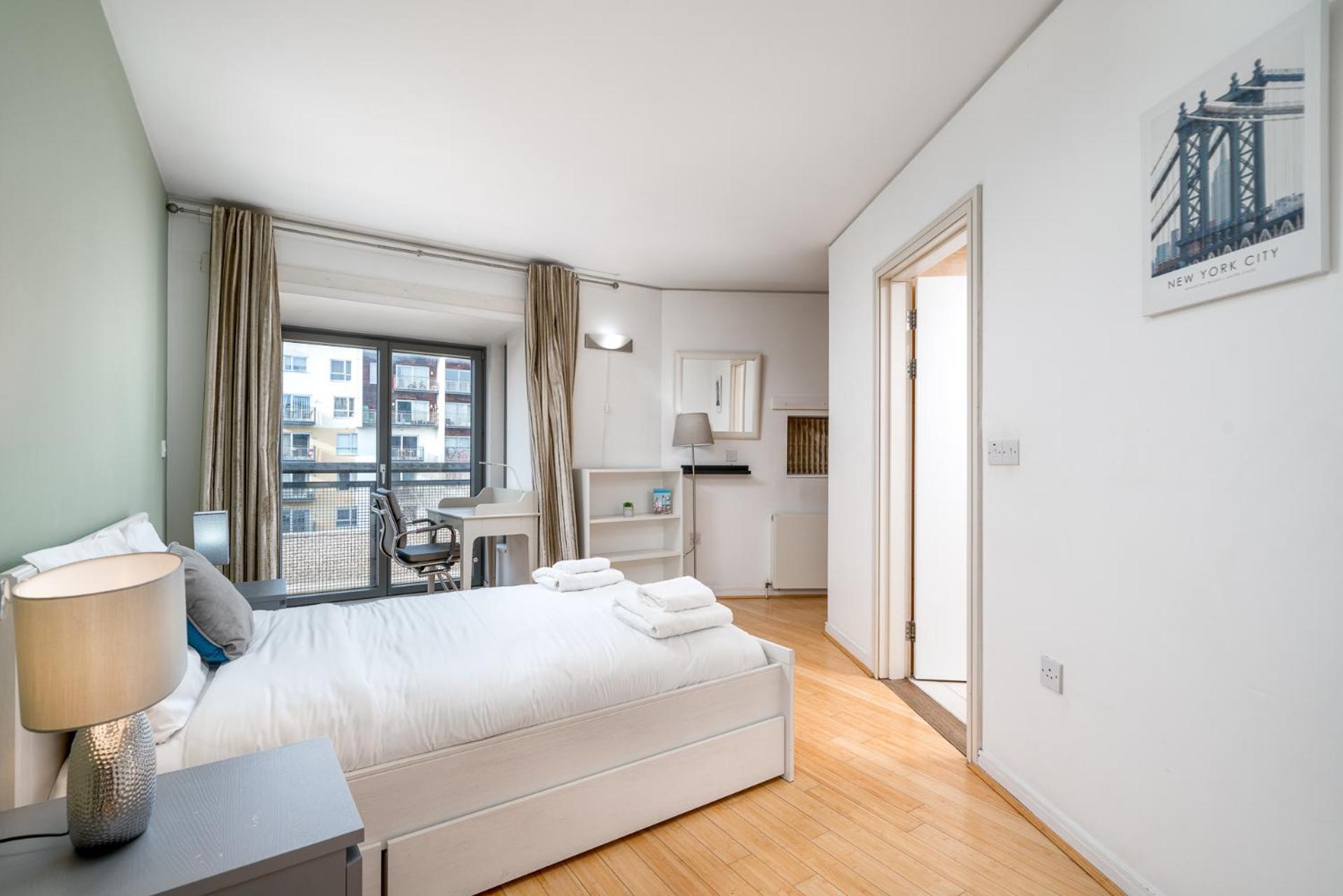 Lovely 3bd Flat, Parking, Sleeps Six Close To O2 * Londres