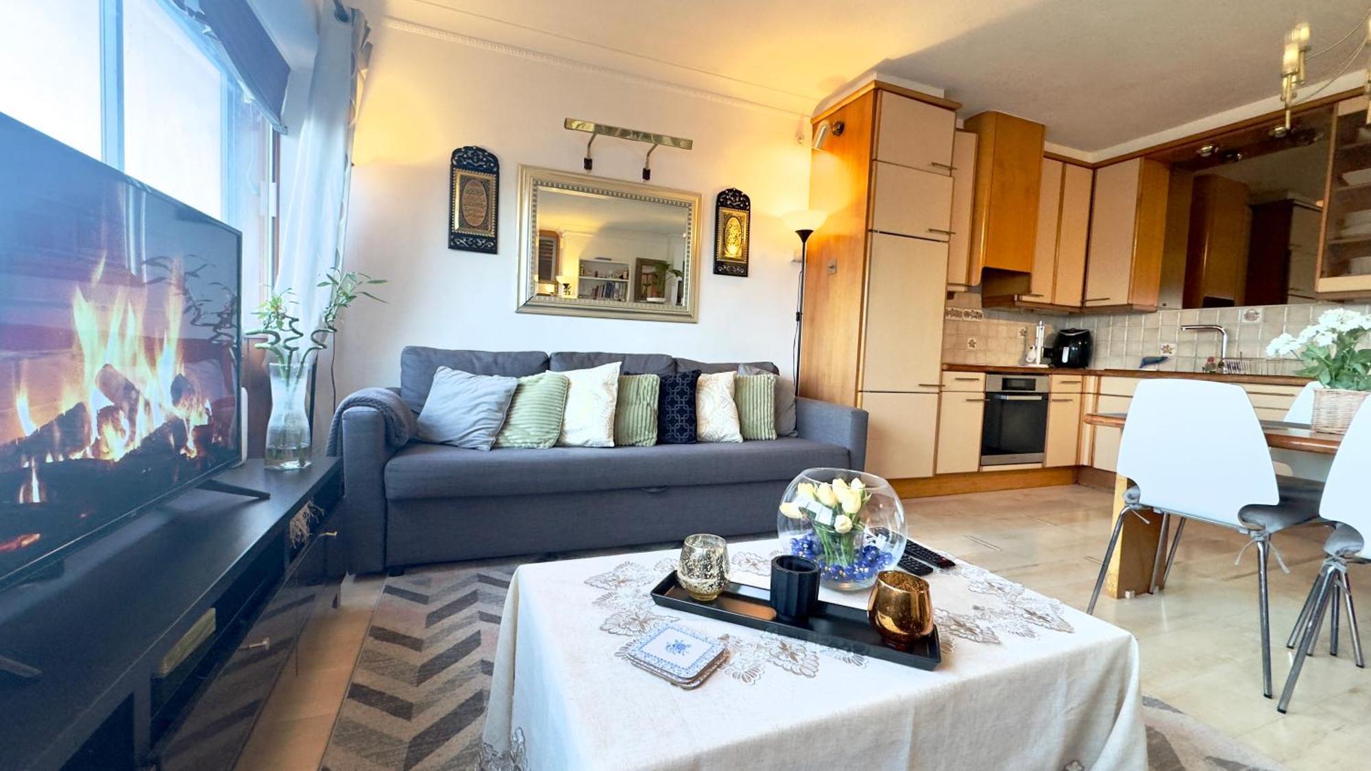 62 Regents Park By Aljoori Apartamento
