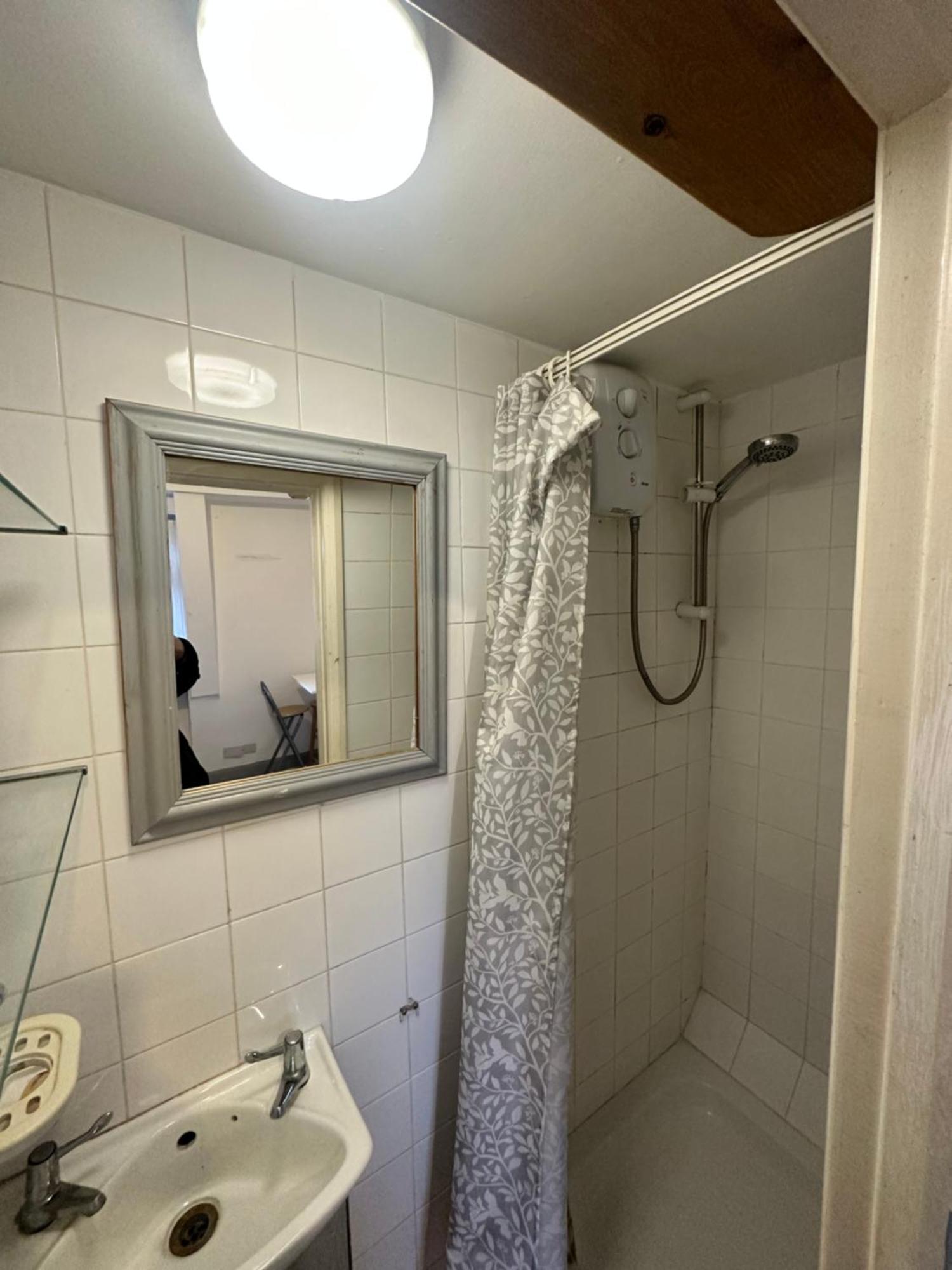 Comfy En-suite In Heart Of Kings Cross Apartment *