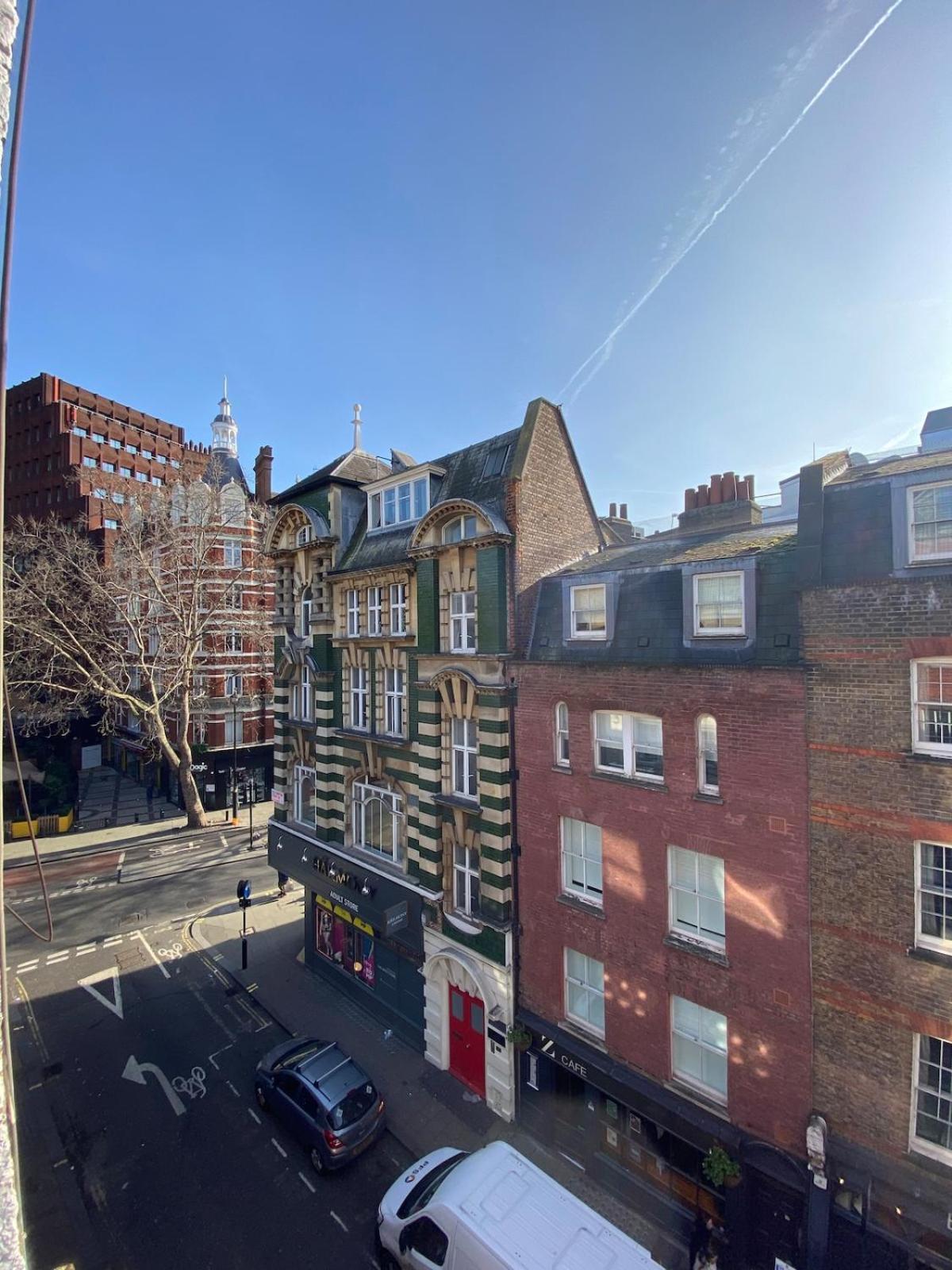 2-bed Flat On The Lively Old Compton St - Soho! Appartement Londres