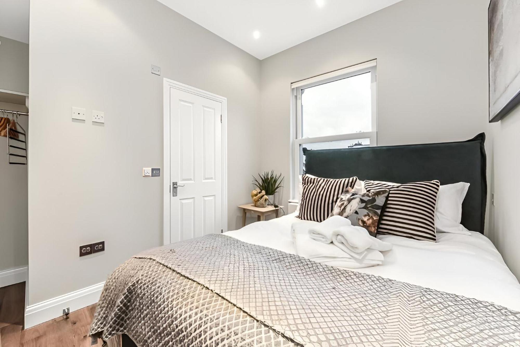 Appartement Warm & Cozy 2-bed Flat-perfect For Groups! Londres
