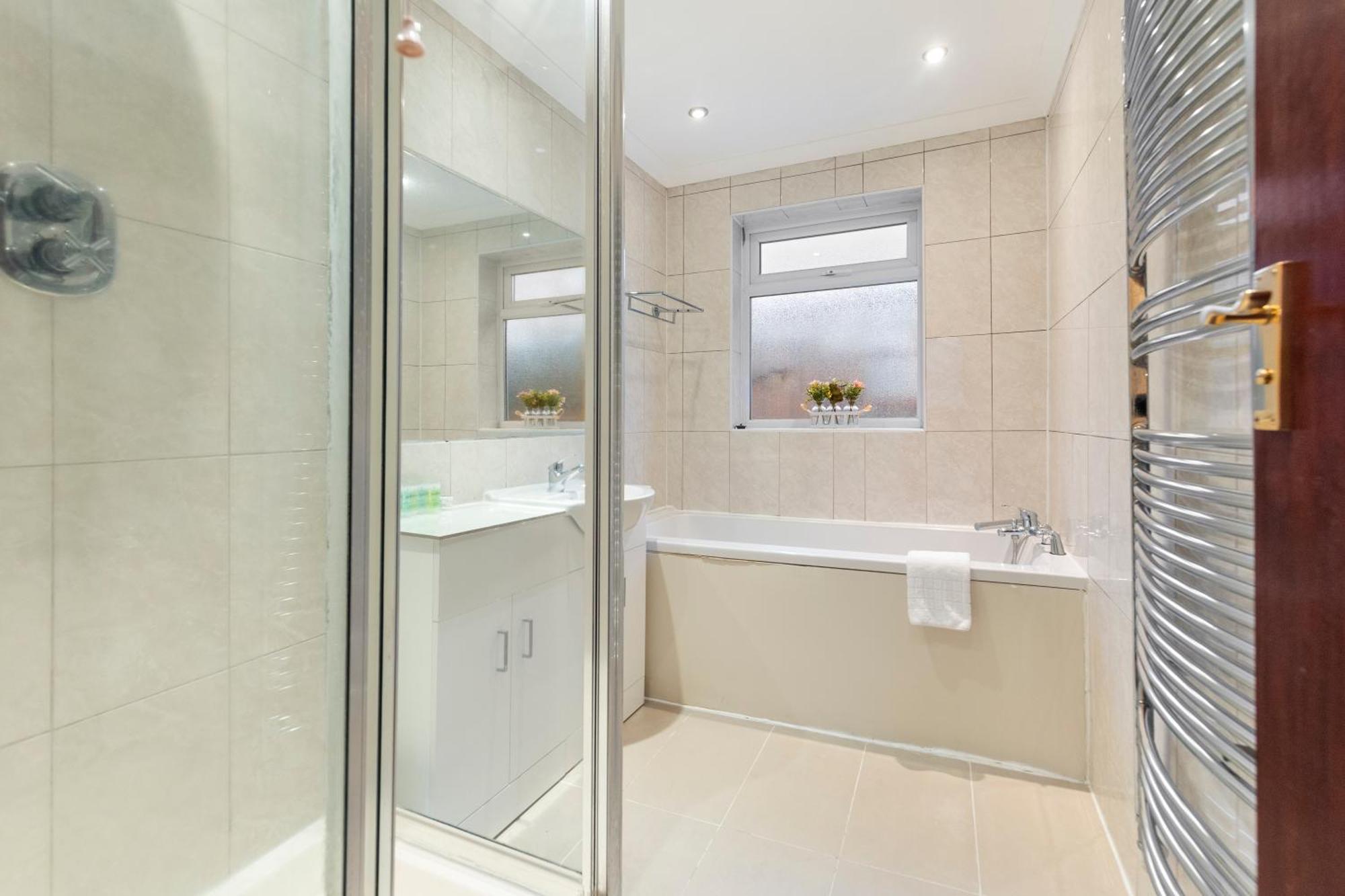 Hébergement de vacances Spacious 4 Bedroom House Londres