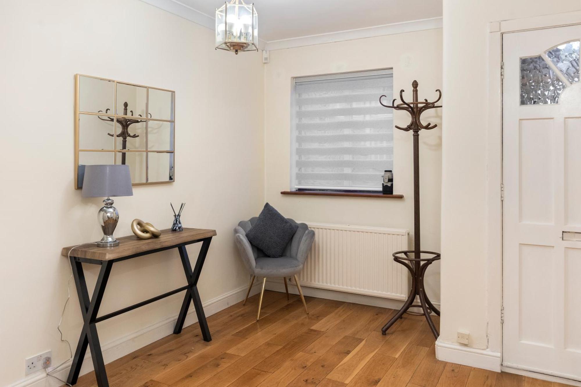 Spacious 4 Bedroom House Londres