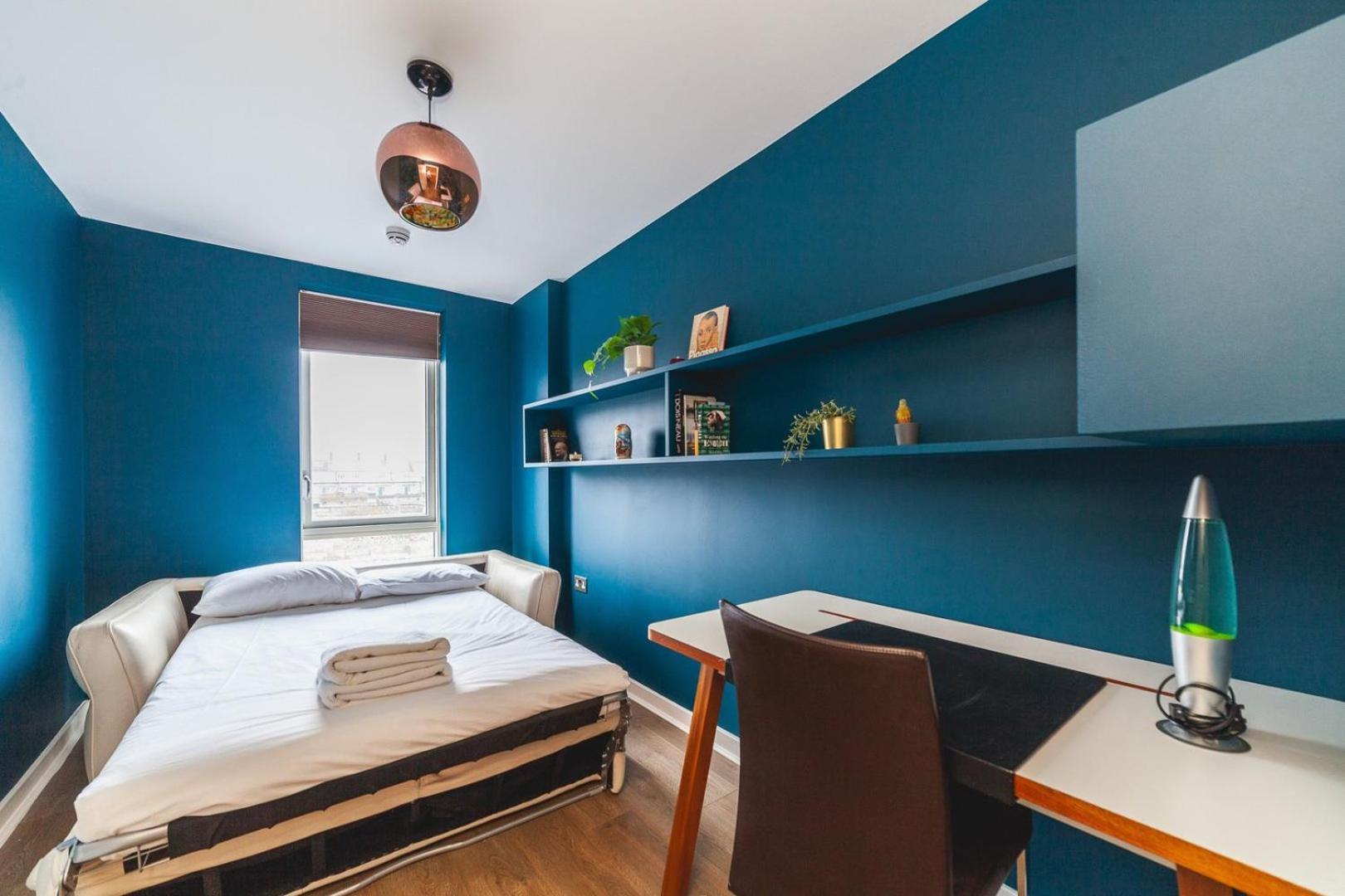 Cosy 2-bed Poplar Flat W/ Views Apartamento Londres