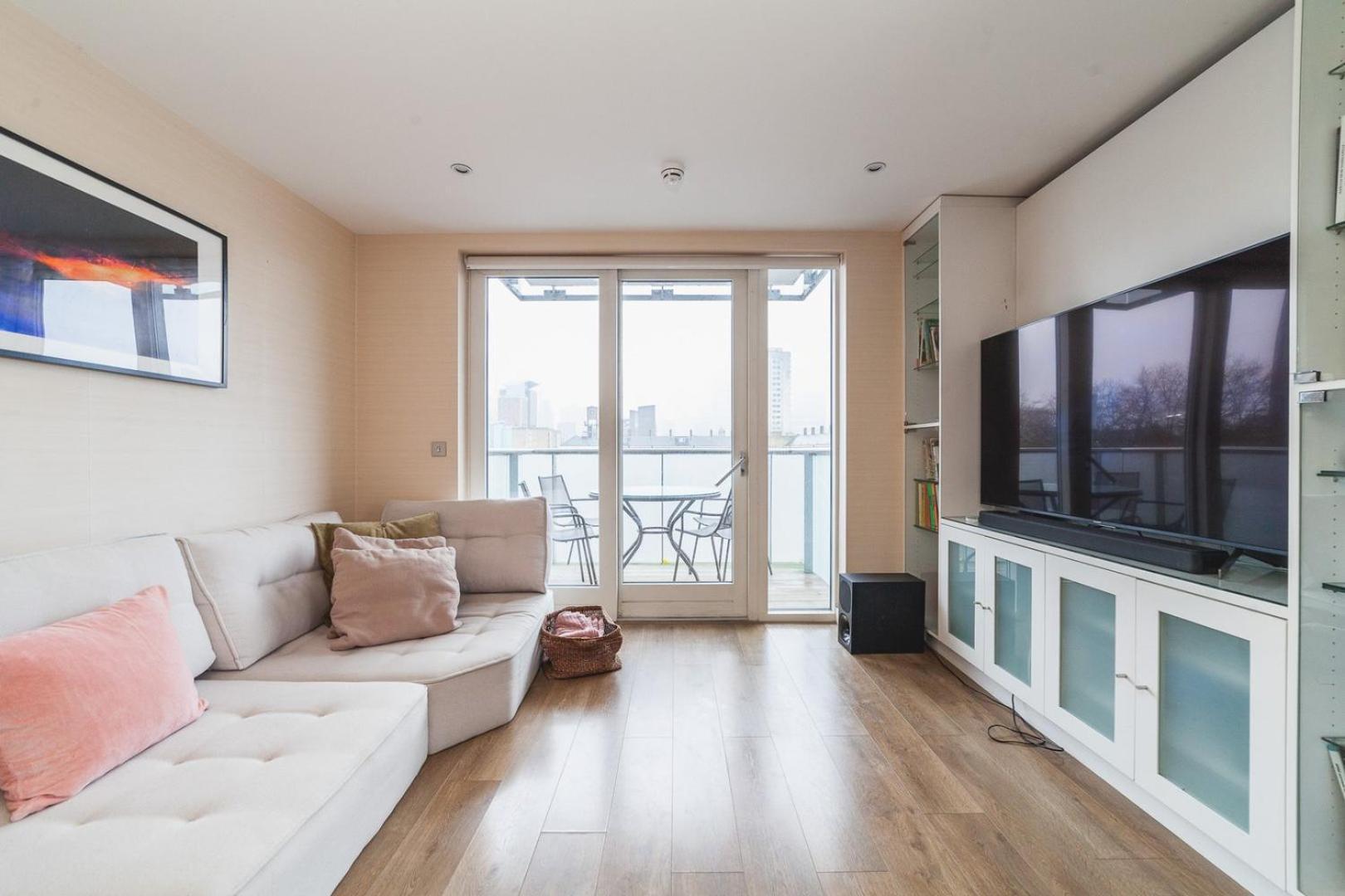 Cosy 2-bed Poplar Flat W/ Views * Londres