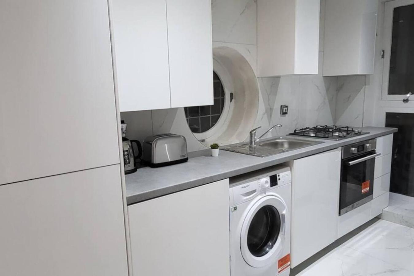 Spacious 2-bedroom In Canary Wharf * Londres