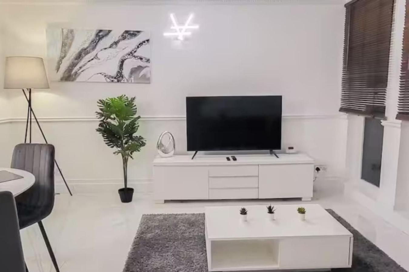 Spacious 2-bedroom In Canary Wharf Londres
