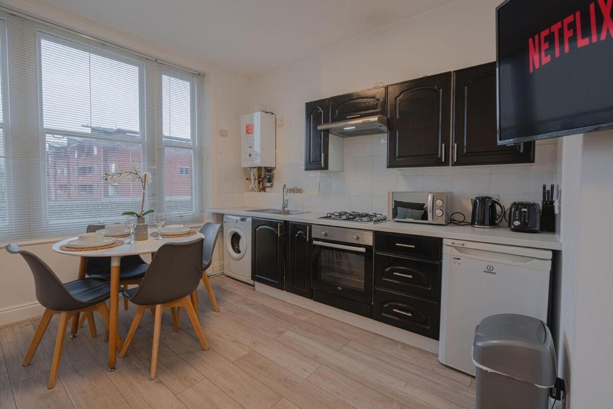 Appartement Comfy 1 Bed Flat In Sleeps 3 *