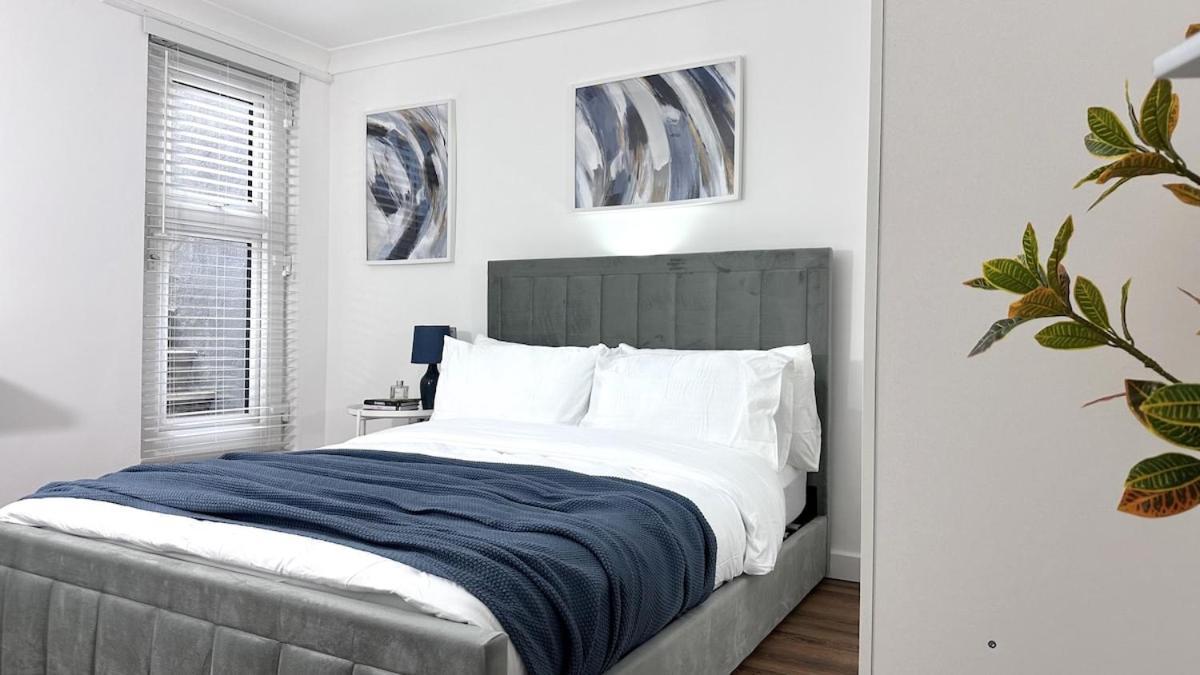 Cosy 2 Bedroom Modern Appartement *