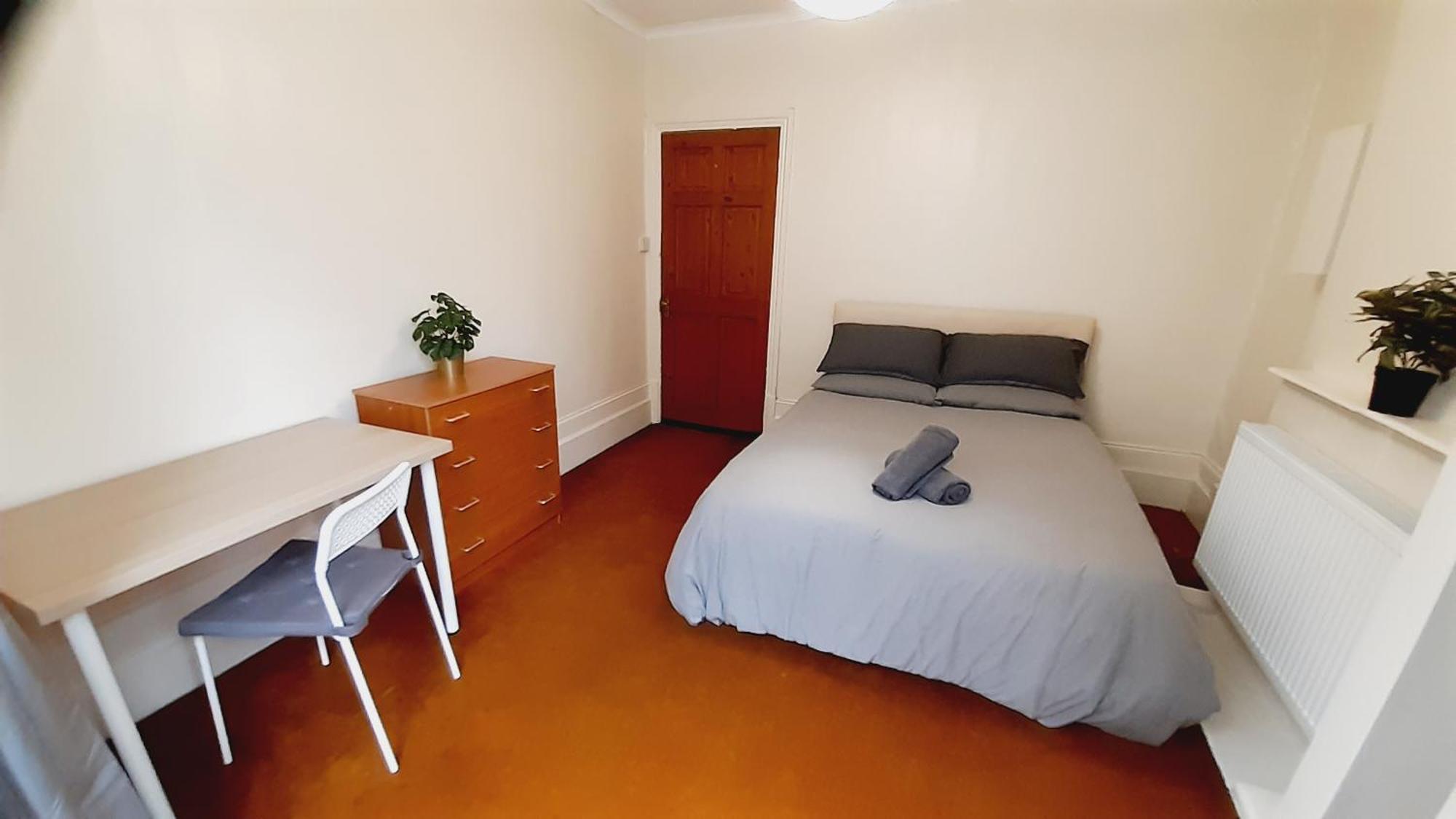 Séjour chez l'habitant Shared House E11 *