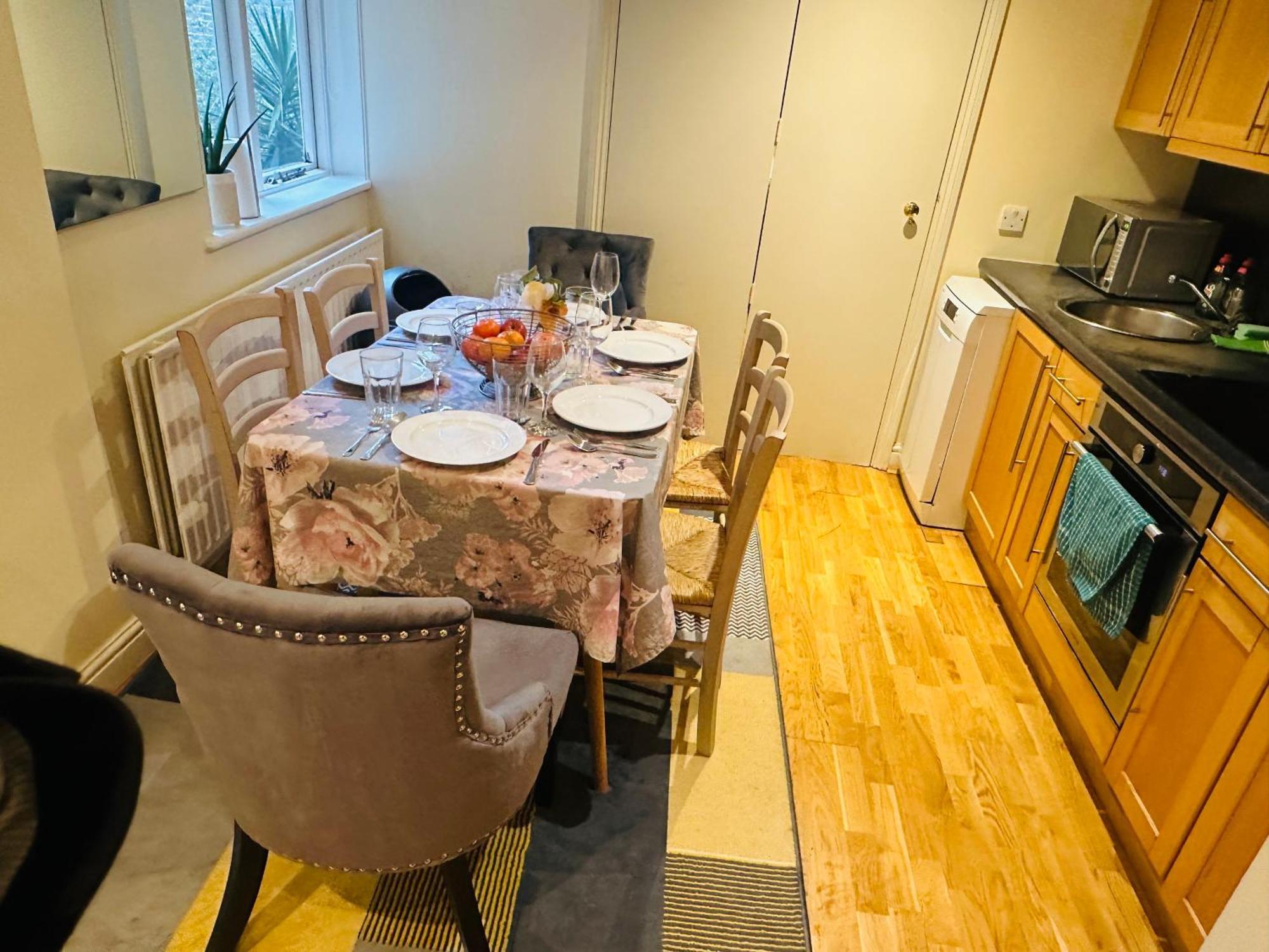 Prime Cozy By Kensington Apartment *
