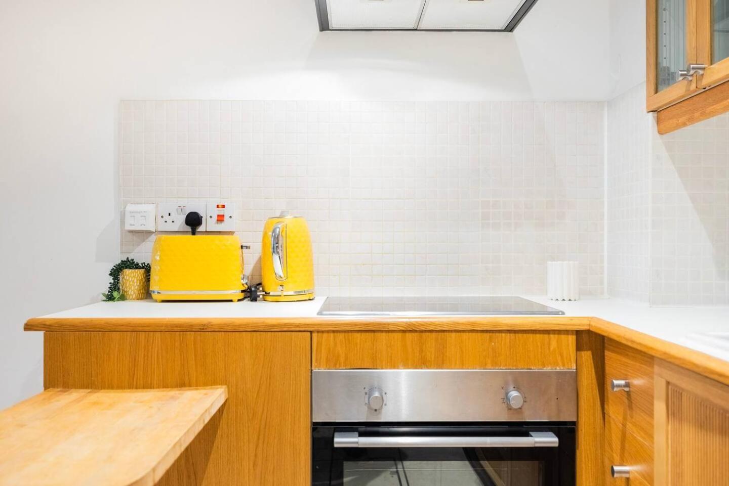 Hébergement de vacances Beautiful With Spacious Garden - Earl's Court *