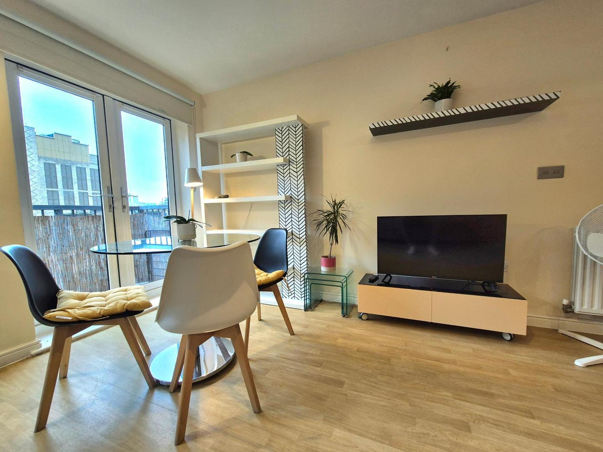 Appartement 2 Bedroom Flat, Minutes From Shoreditch, Spitalfields & Brick Lane, Sleeps 4 Guests Londres