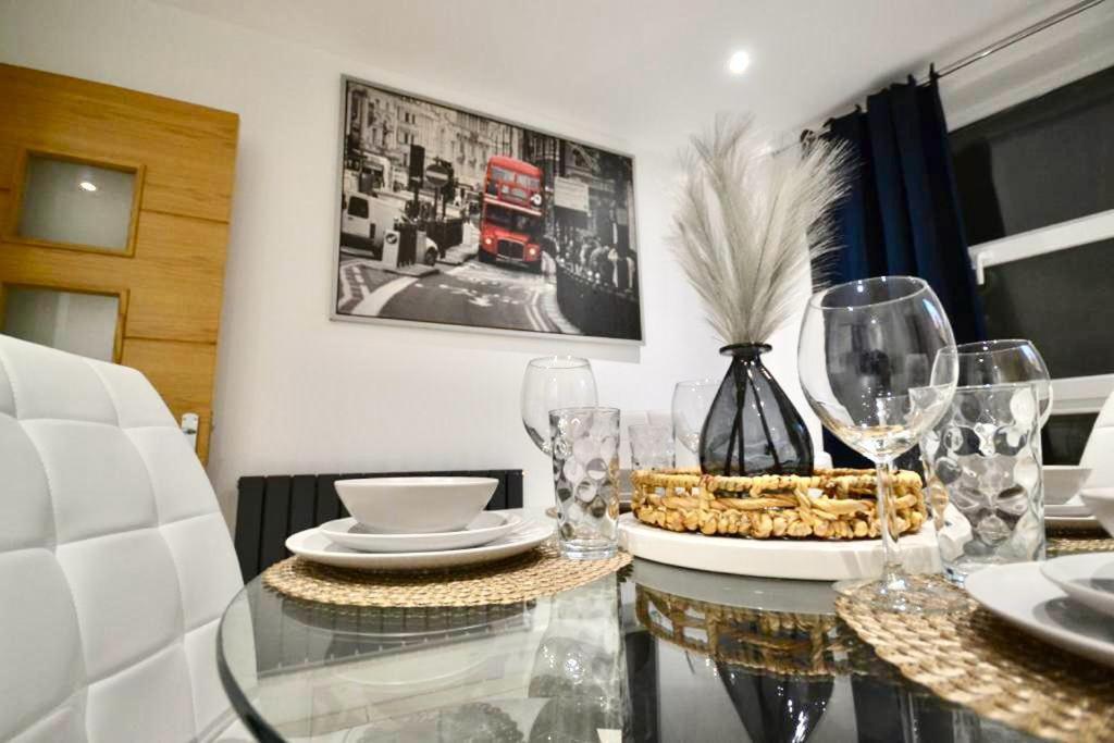 Stylish 2 Bedrooms Flat In Tower Bridge * Londres