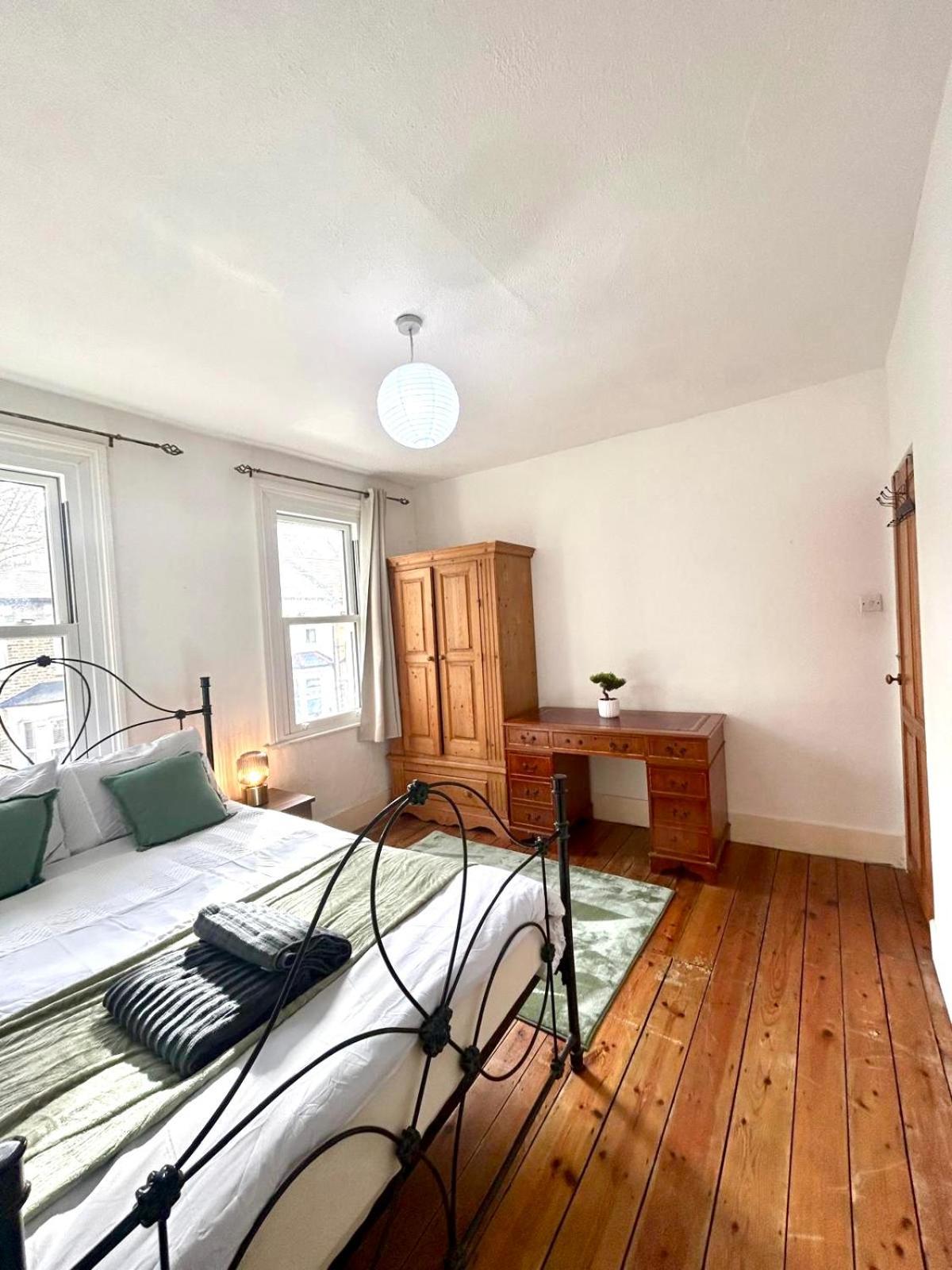 Appartement Stunning 2bedroom House With Backyard In Stratford Londres