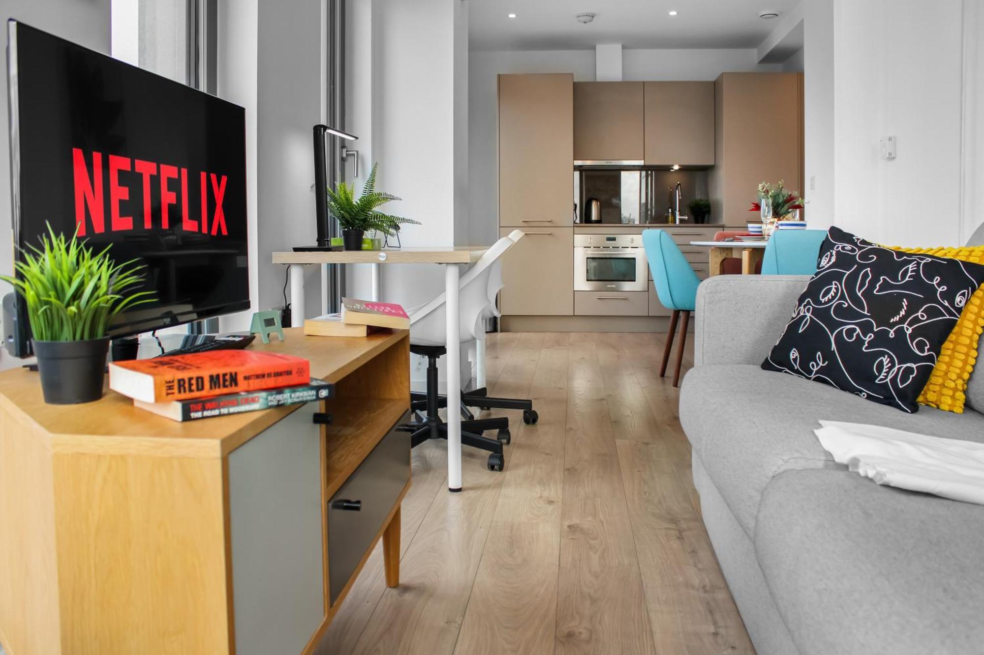 Station 1 Minute, Gym , Smart Tv , 1 Min To Westfield Centre Appartement