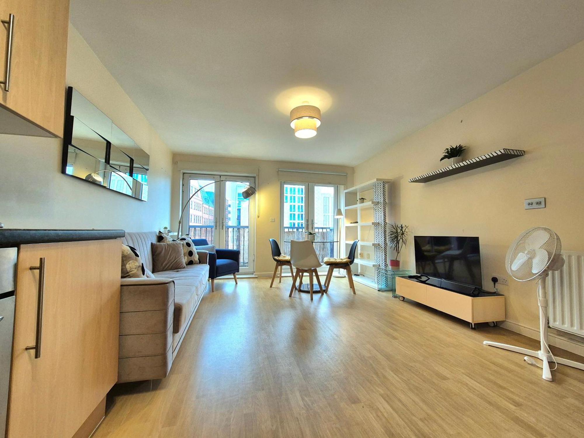 2 Bedroom Flat, Minutes From Shoreditch, Spitalfields & Brick Lane, Sleeps 4 Guests Apartamento *