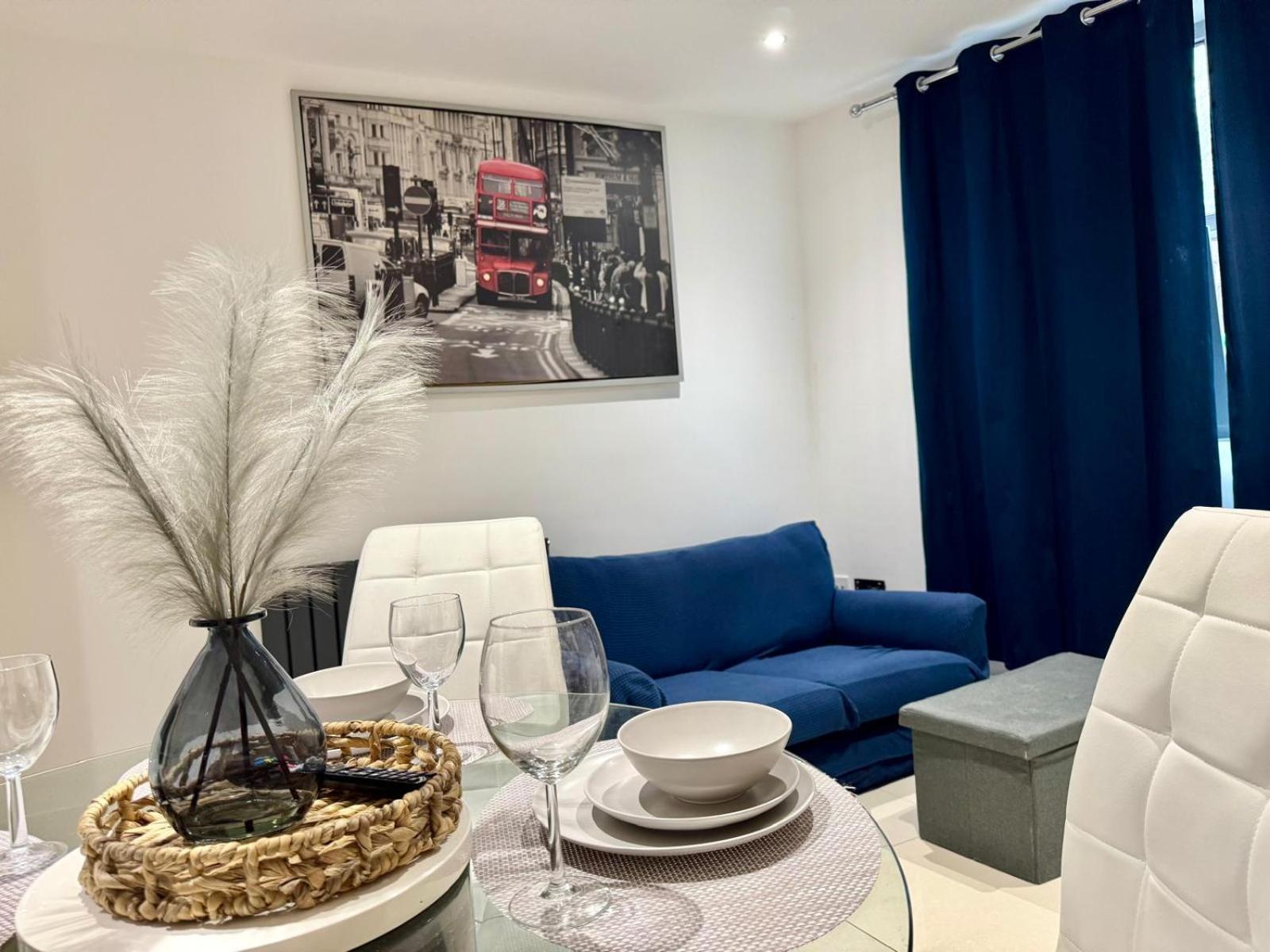 Stylish 2 Bedrooms Flat In Tower Bridge *