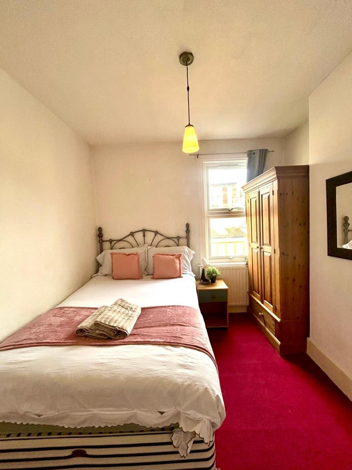 Appartement Stunning 2bedroom House With Backyard In Stratford