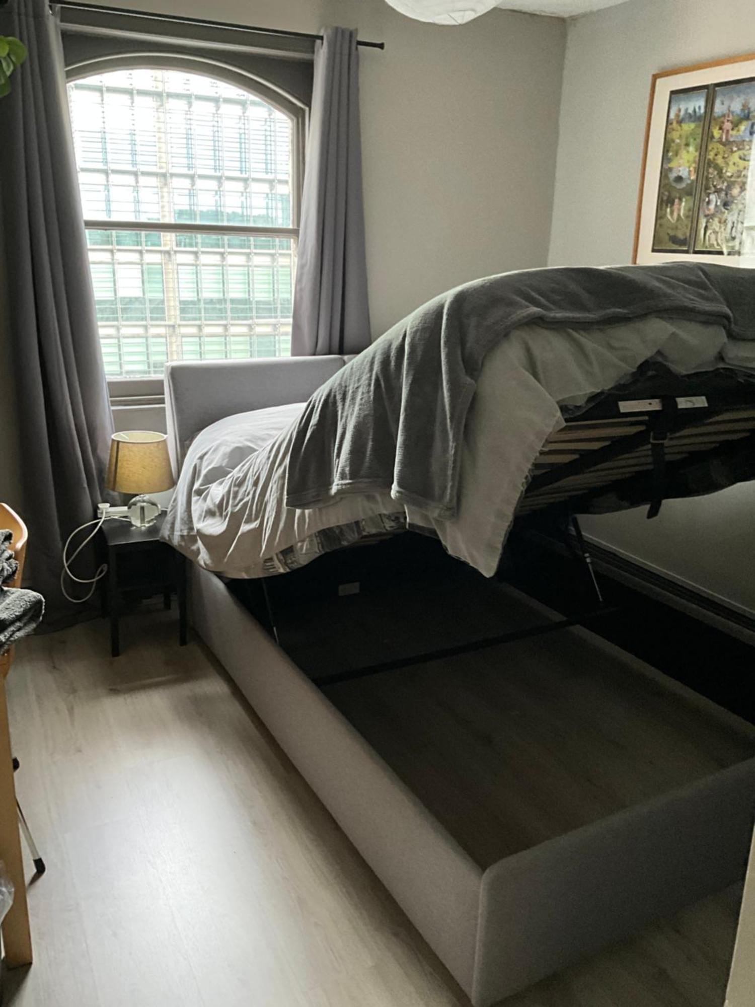 3 Flat Share Fitzrovia, Appartement