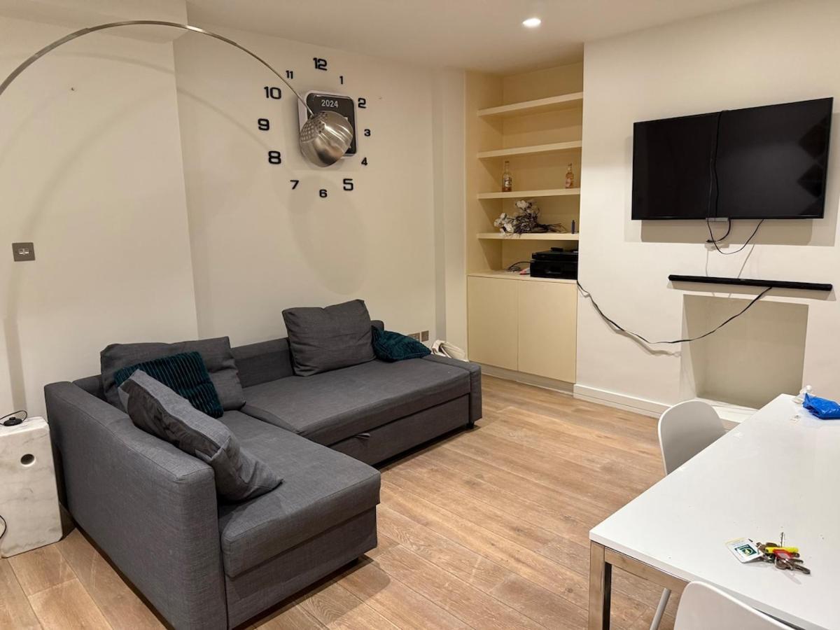 Appartement 2br,2br Flat In Earls Court, Kensington