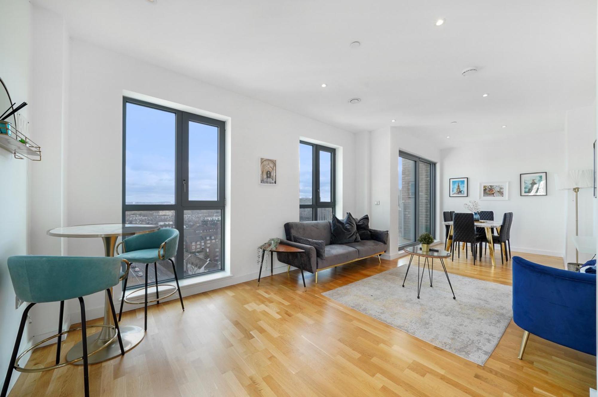 Chic 3-bedroom Flat With Private Balcony In Battersea Appartement Londres