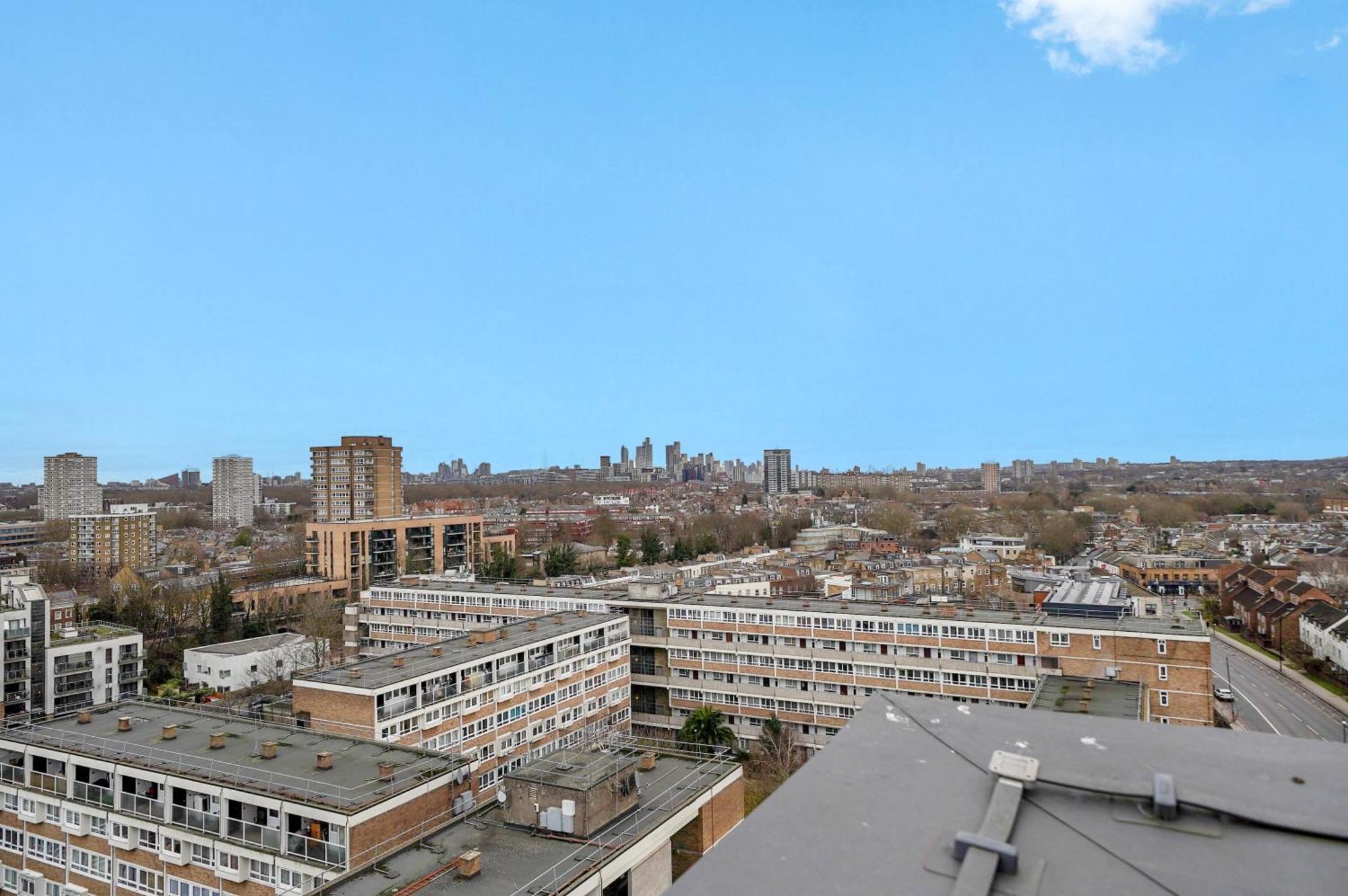 Chic 3-bedroom Flat With Private Balcony In Battersea * Londres