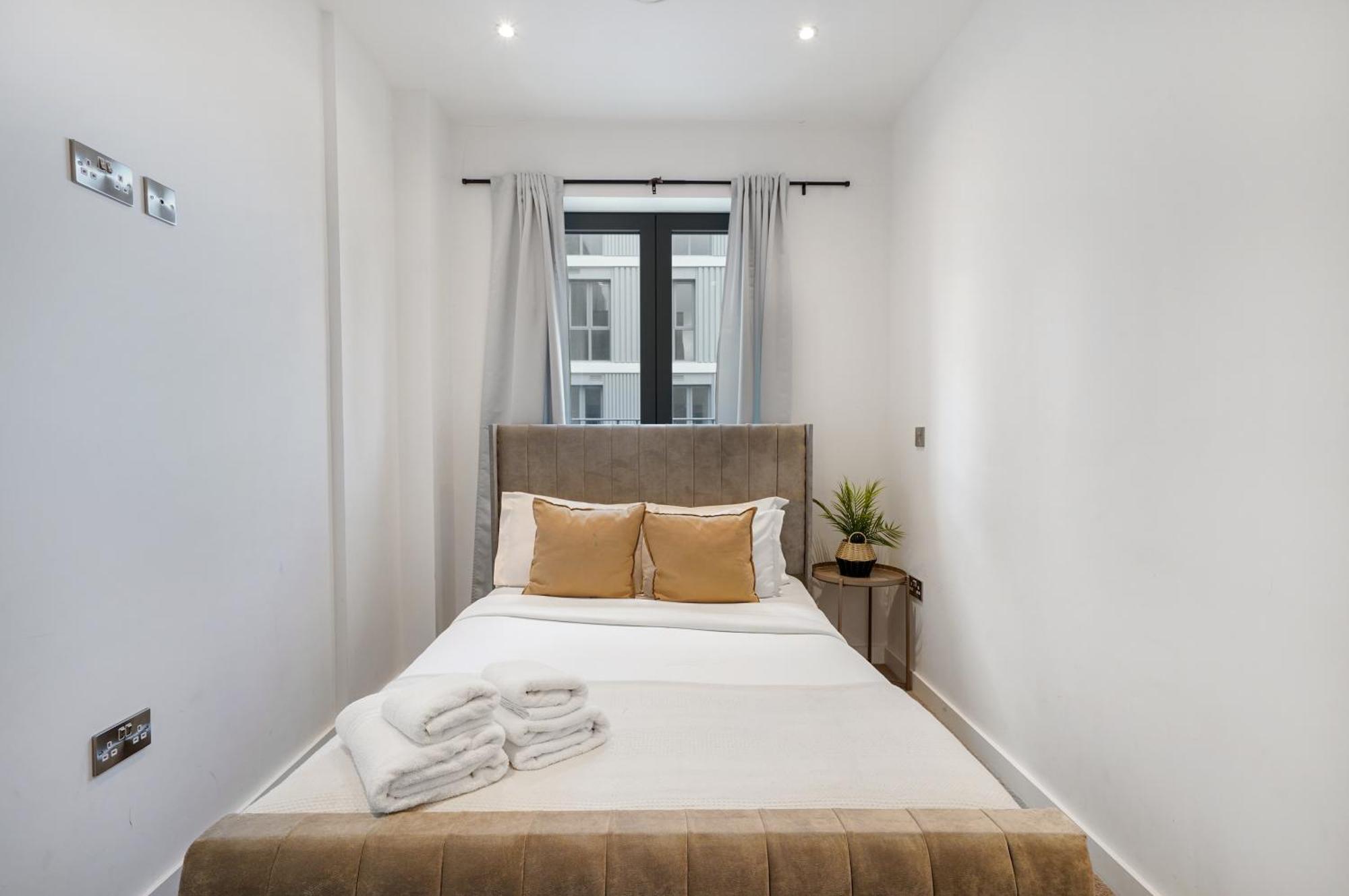 Chic 3-bedroom Flat With Private Balcony In Battersea Appartement Londres