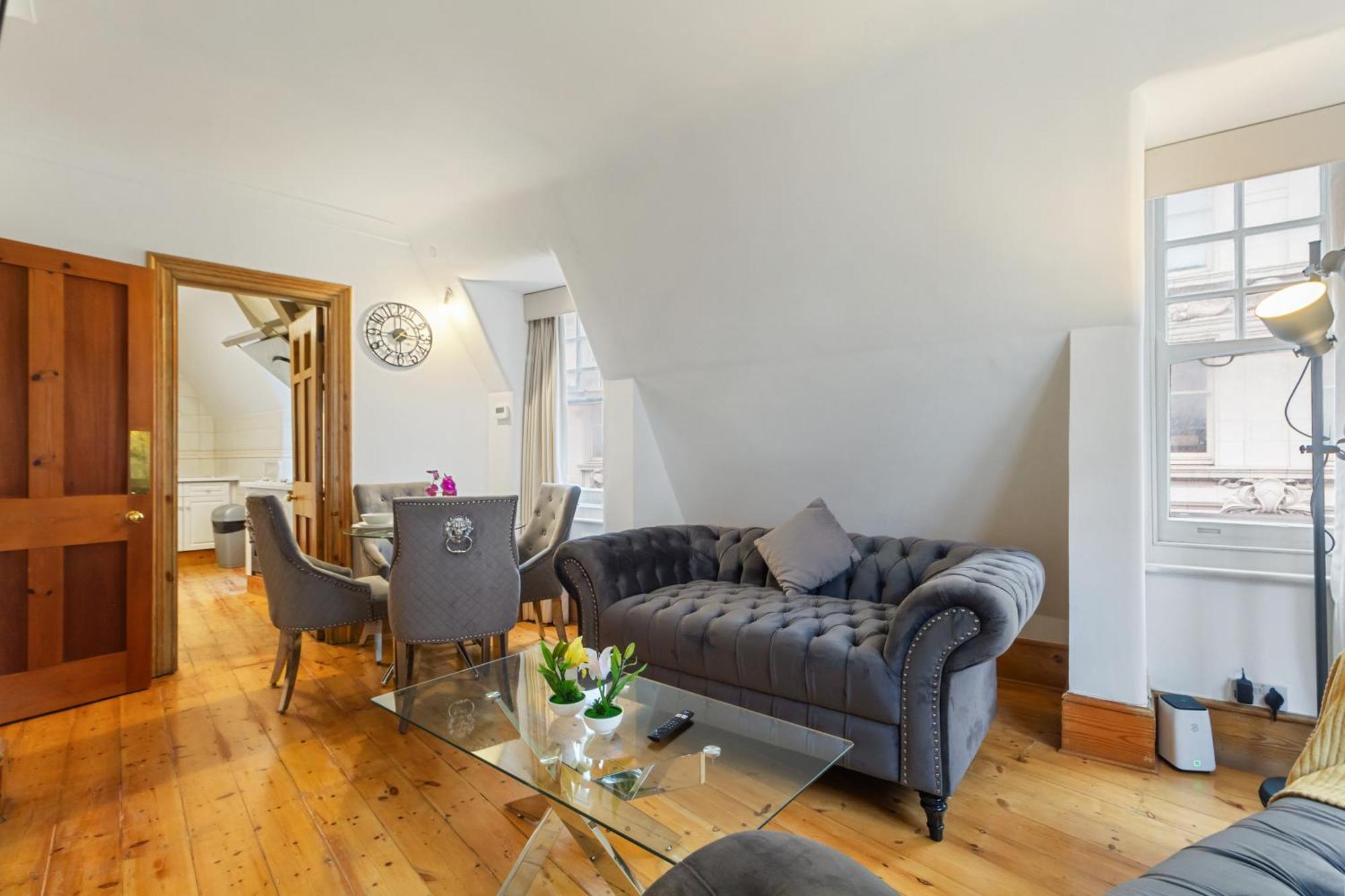 Elegant 3-bedroom In The Heart Of Piccadilly Circus No Lift- 4gl Appartement *