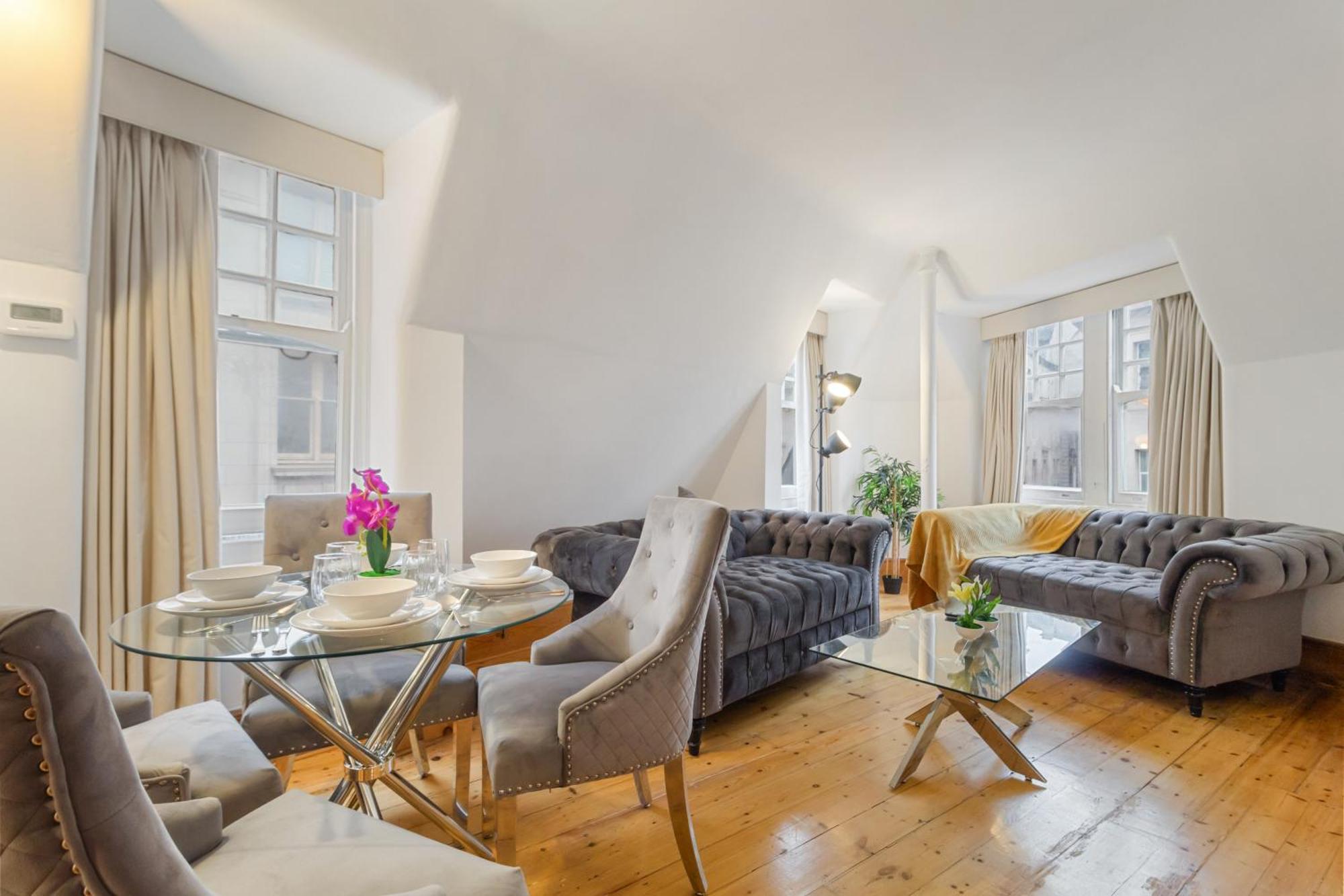 Appartement Elegant 3-bedroom In The Heart Of Piccadilly Circus No Lift- 4gl *