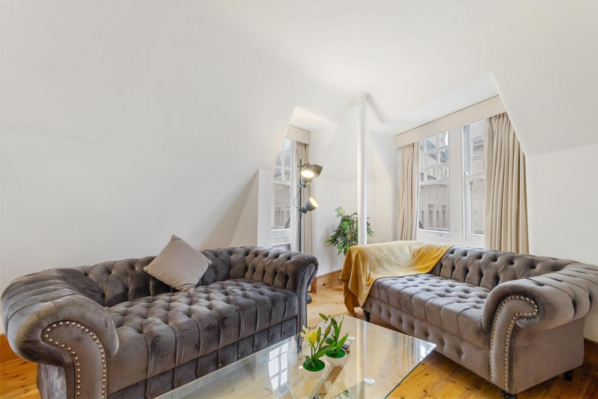 Appartement Elegant 3-bedroom In The Heart Of Piccadilly Circus No Lift- 4gl