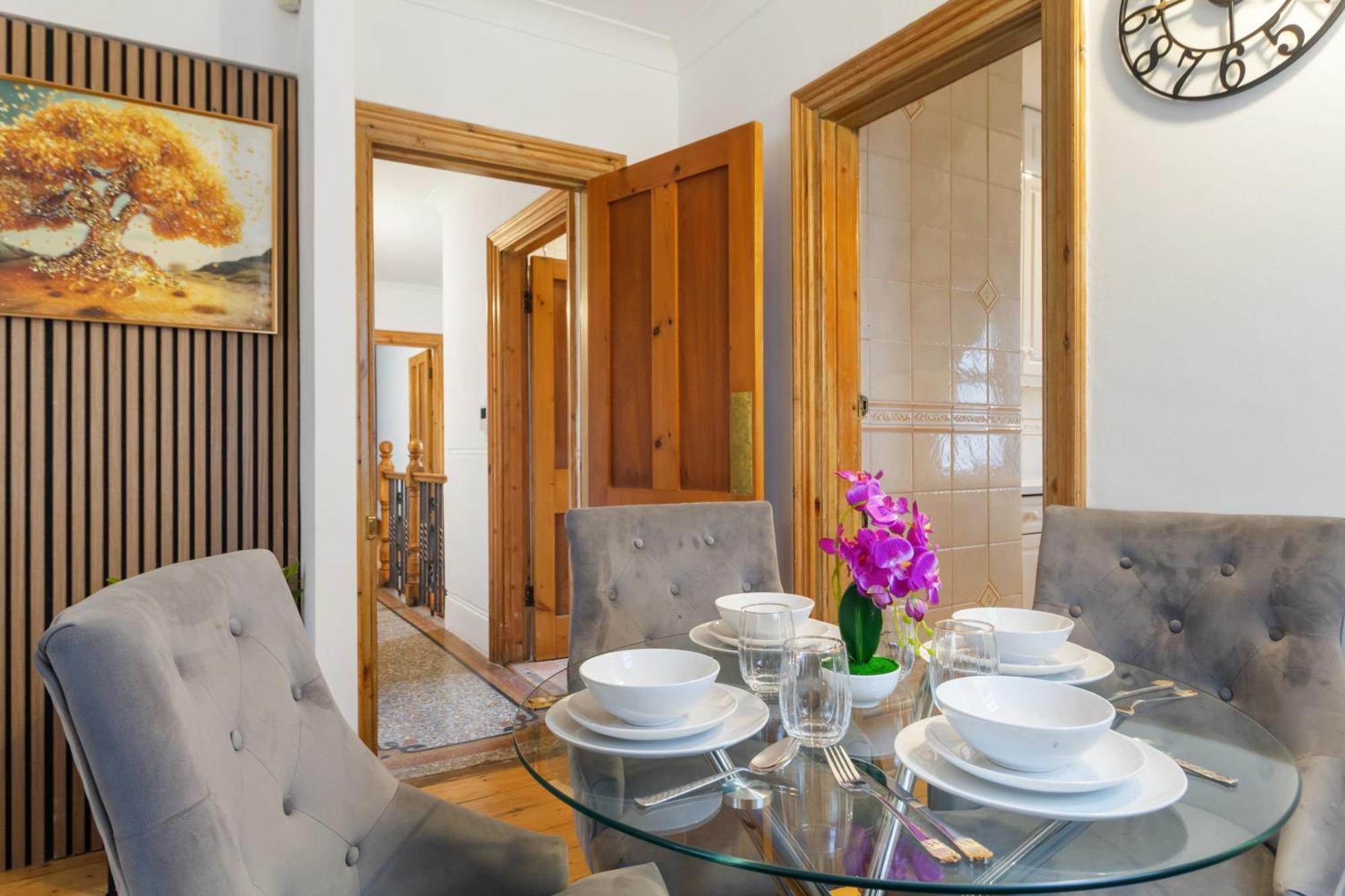 Appartement Elegant 3-bedroom In The Heart Of Piccadilly Circus No Lift- 4gl *