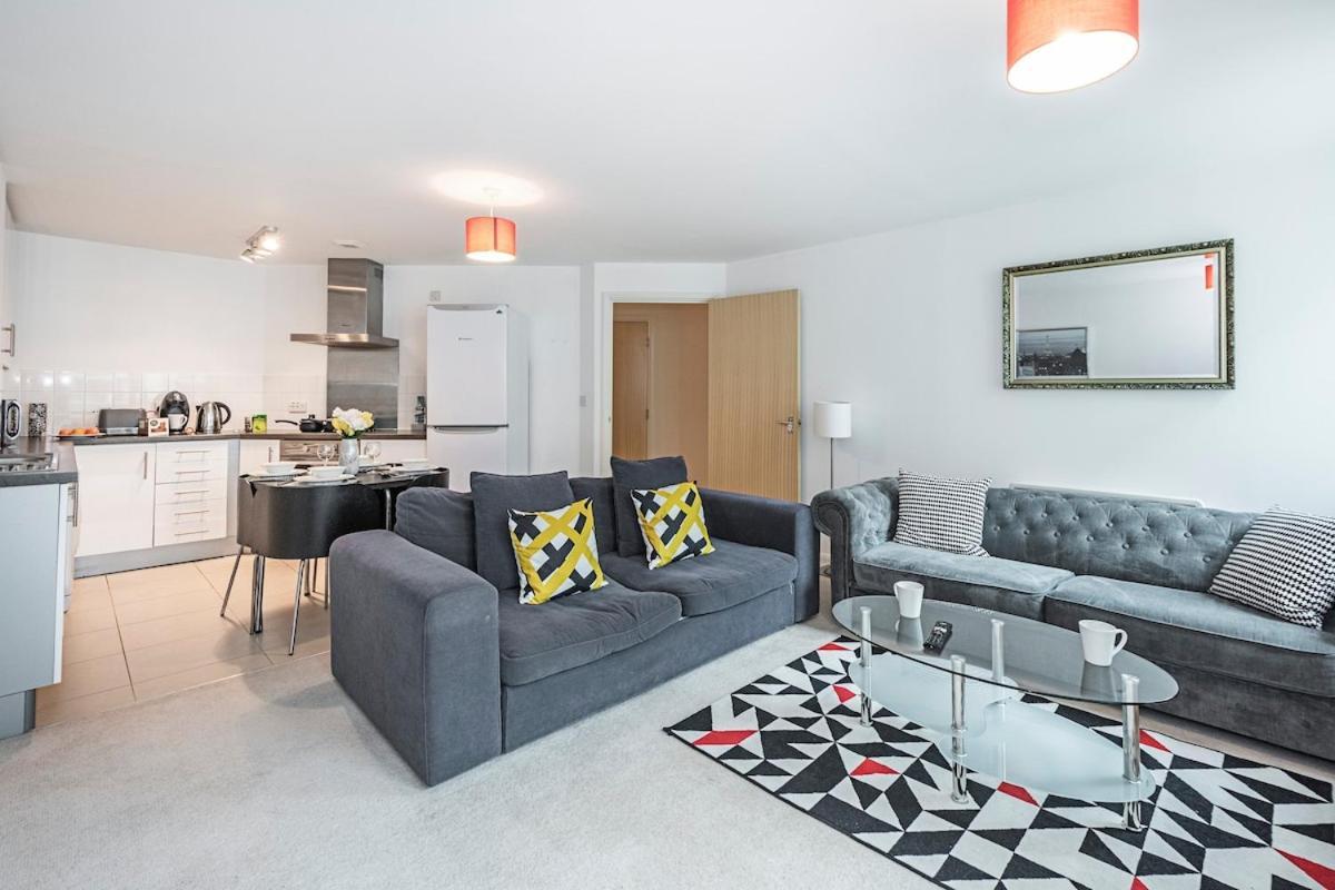 2 Bedroom , Zone 1 , 2 Mins Walk Tube , Offers , Sleeps 5 Londres