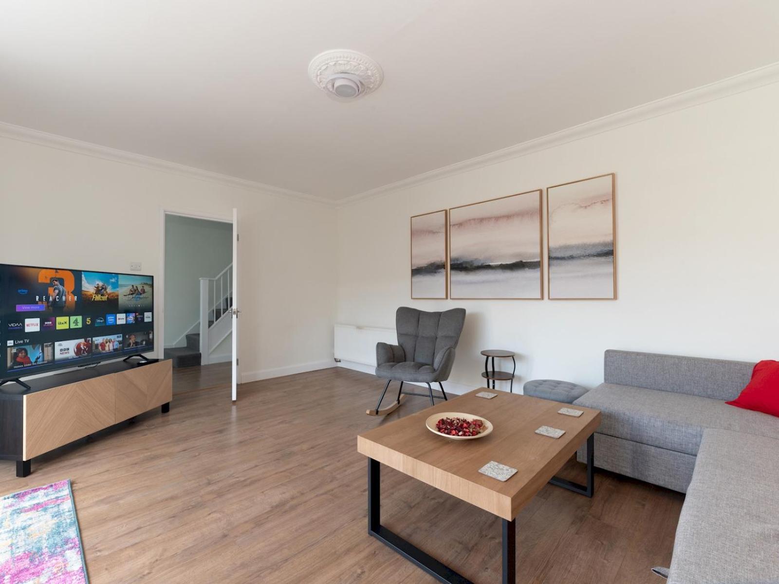 Pass The Keys Bright Spacious 4br House Elizabeth Line Londres