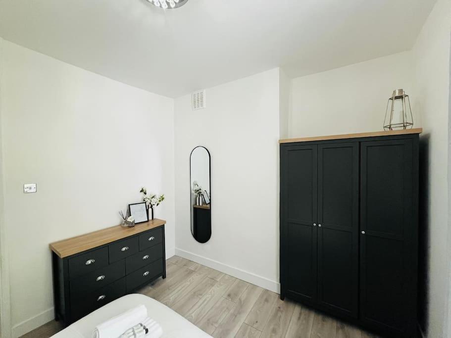 Newly Refurbished Flat In The Heart Of * Londres
