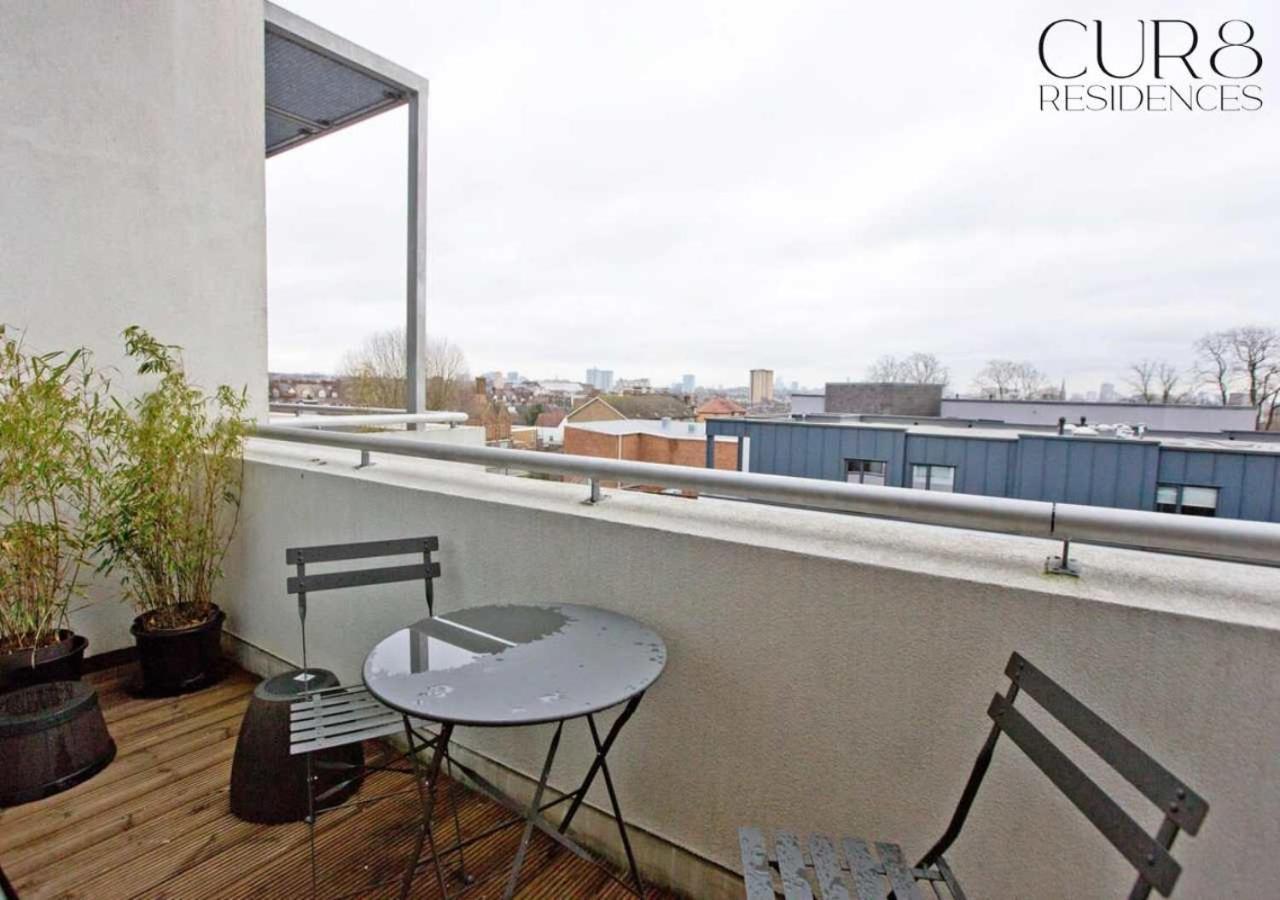 Stylish Penthouse With Views / Balcony Ac Apartamento