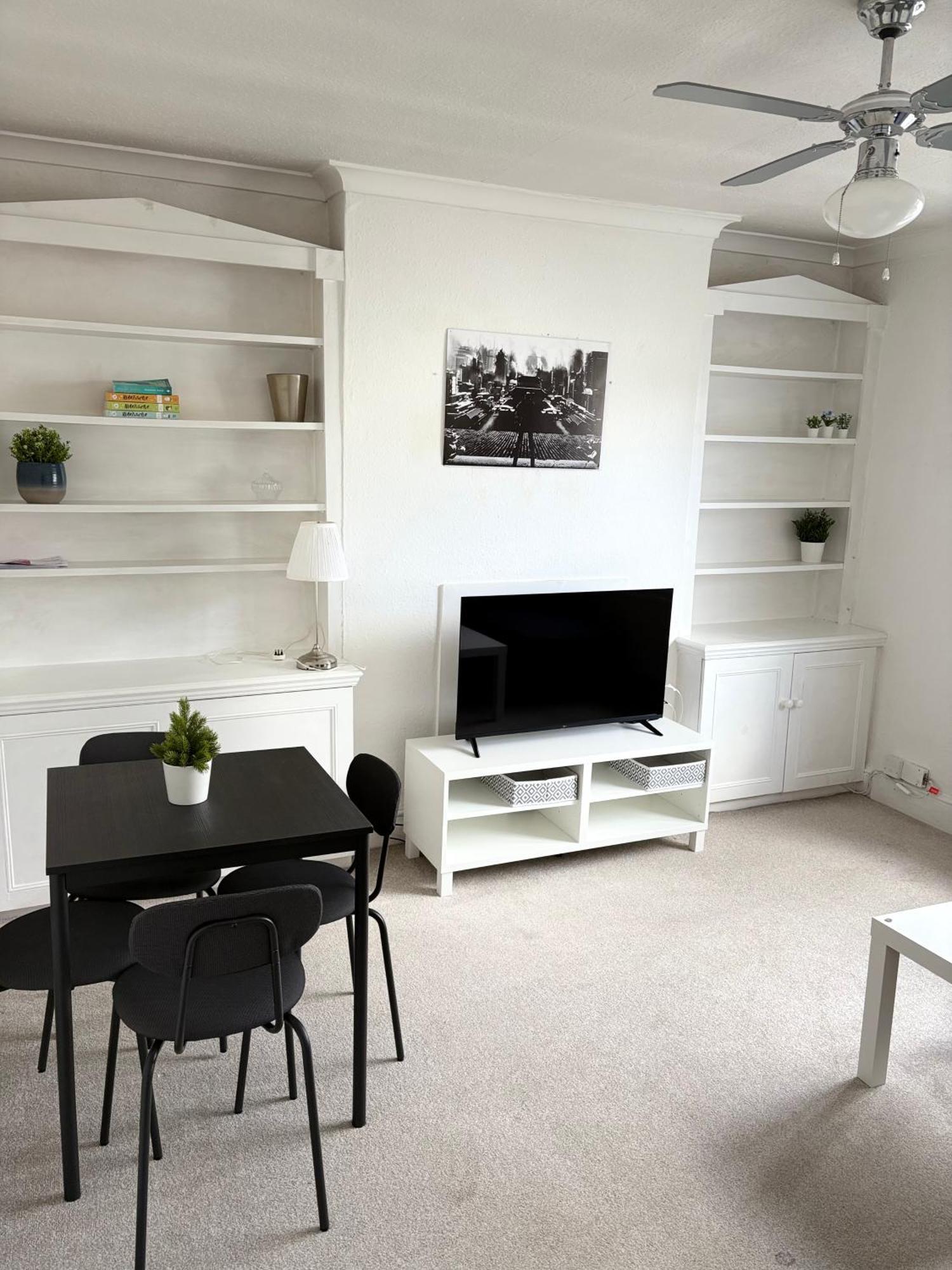 Appartement 1 Bed In Shepherds Bush-westfield Londres
