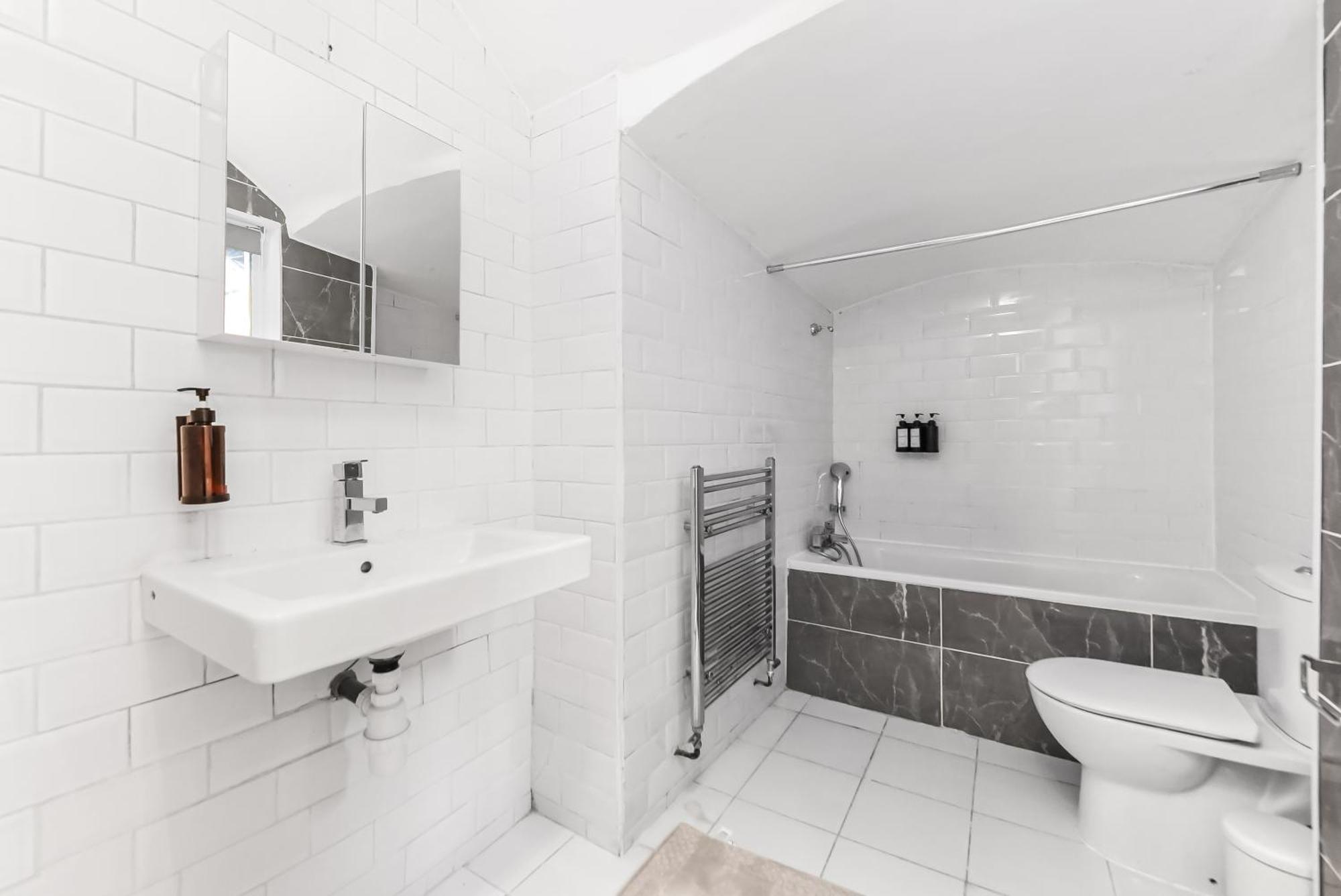 2br Collingham Place Earls Court * Londres